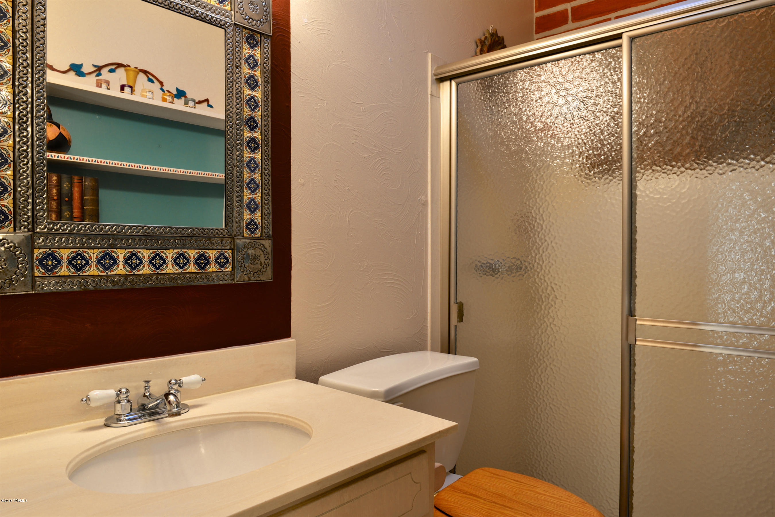 9060 N Calle Buena Vista