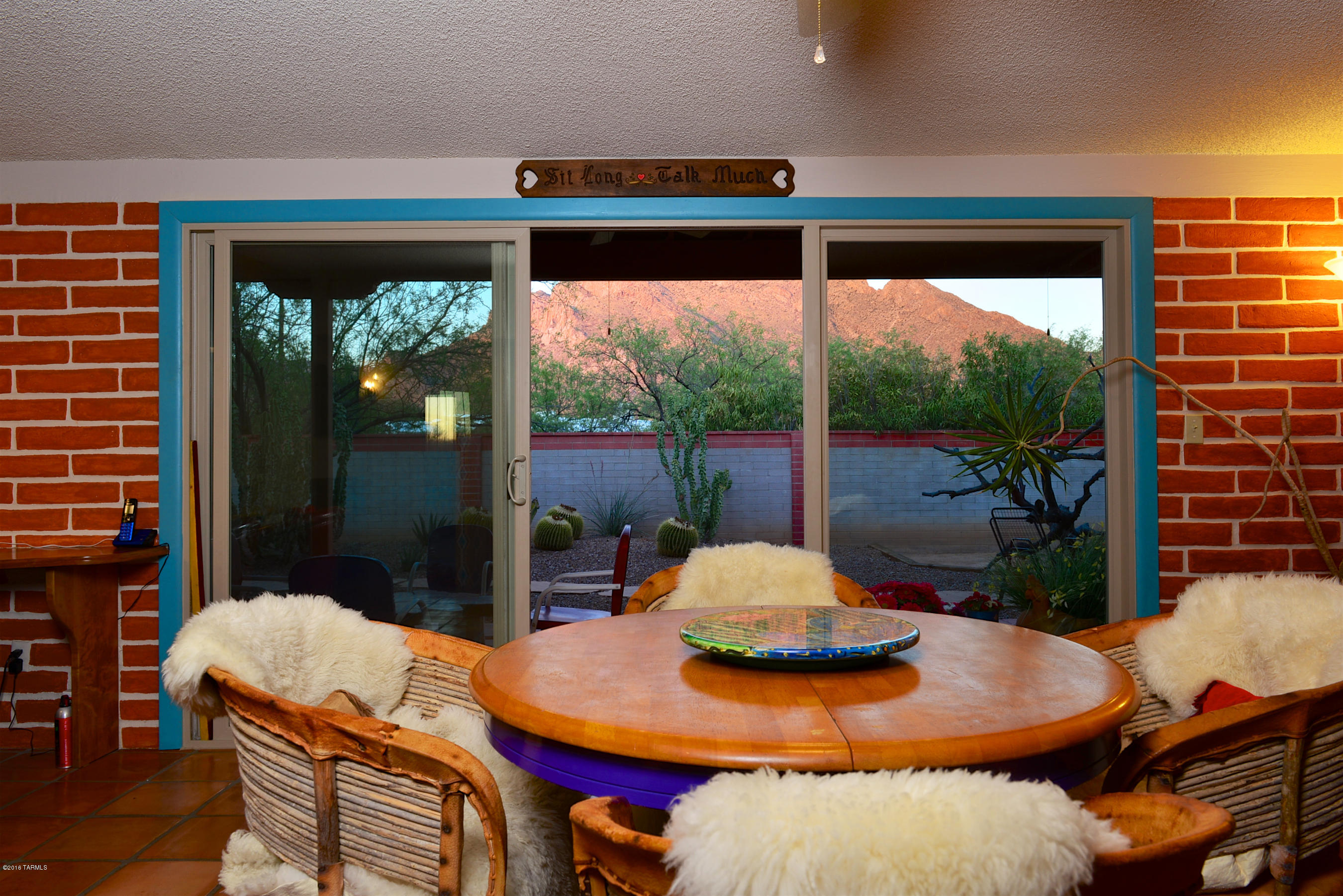 9060 N Calle Buena Vista