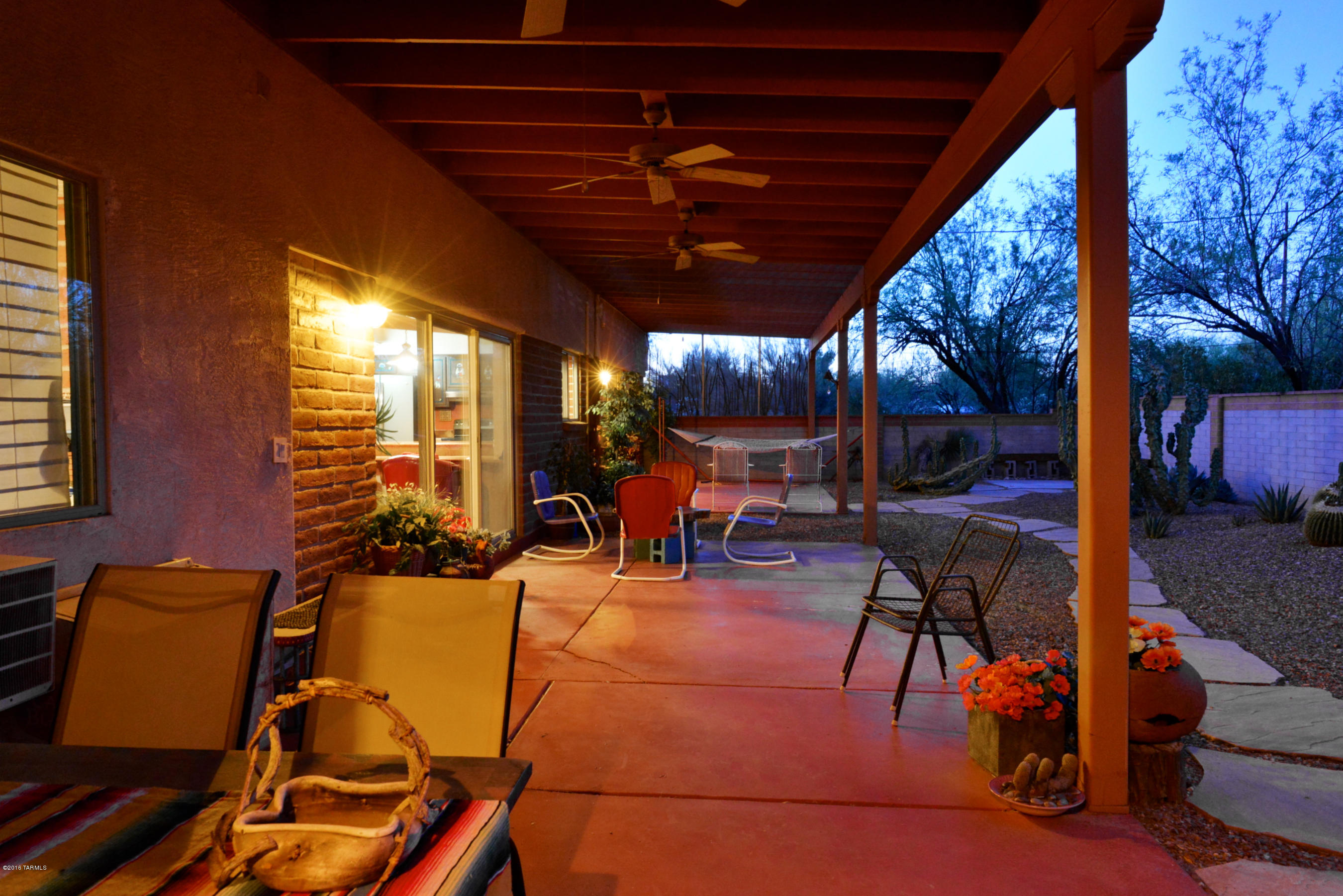 9060 N Calle Buena Vista