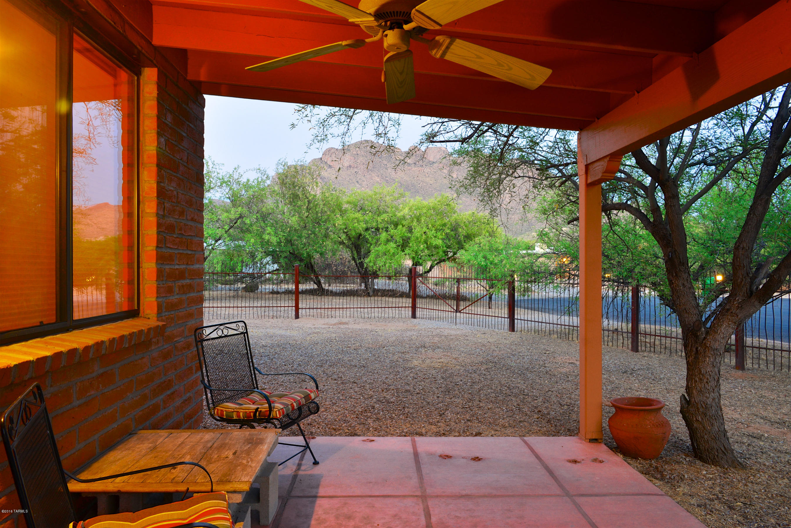 9060 N Calle Buena Vista