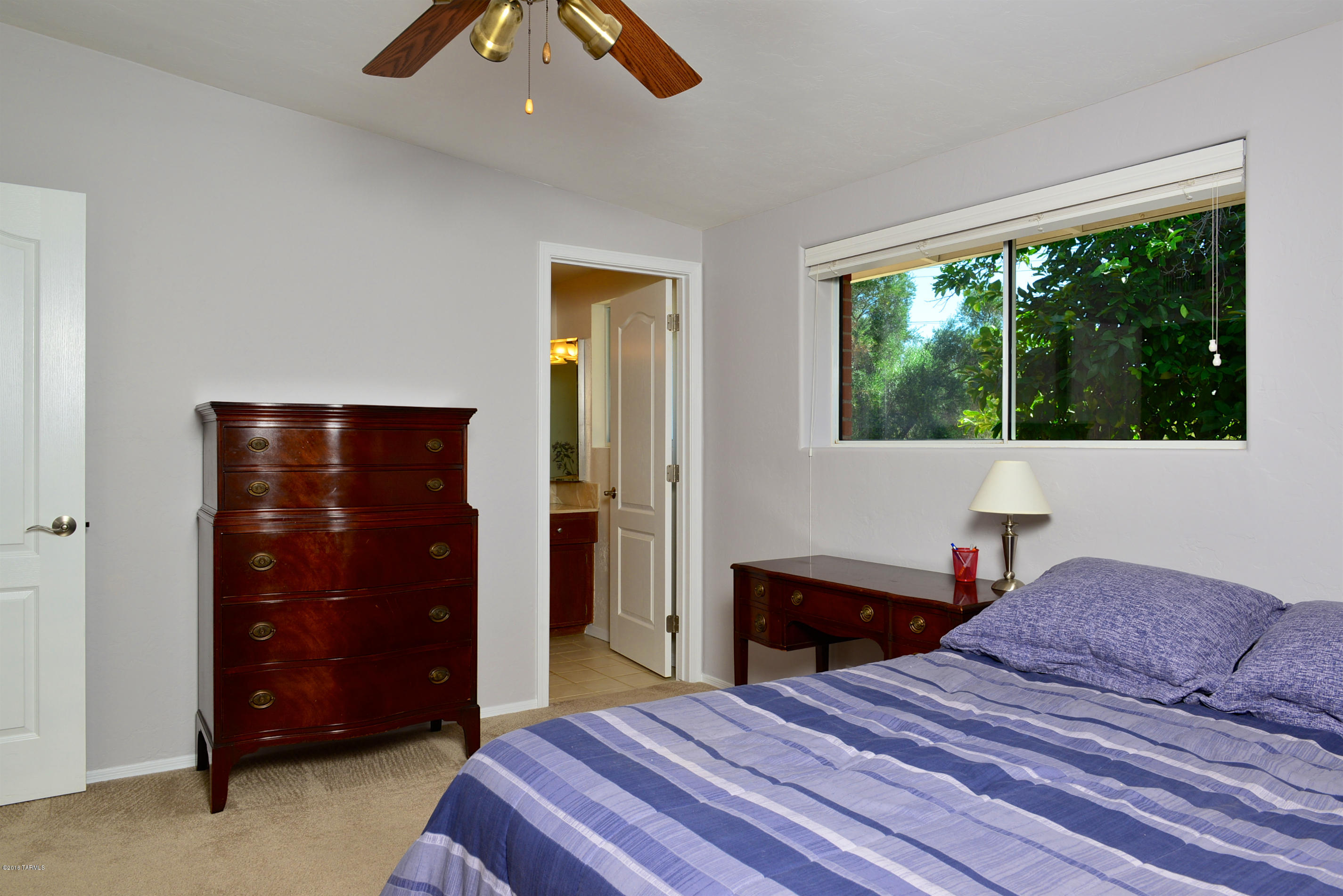 901 W Las Palmas Drive