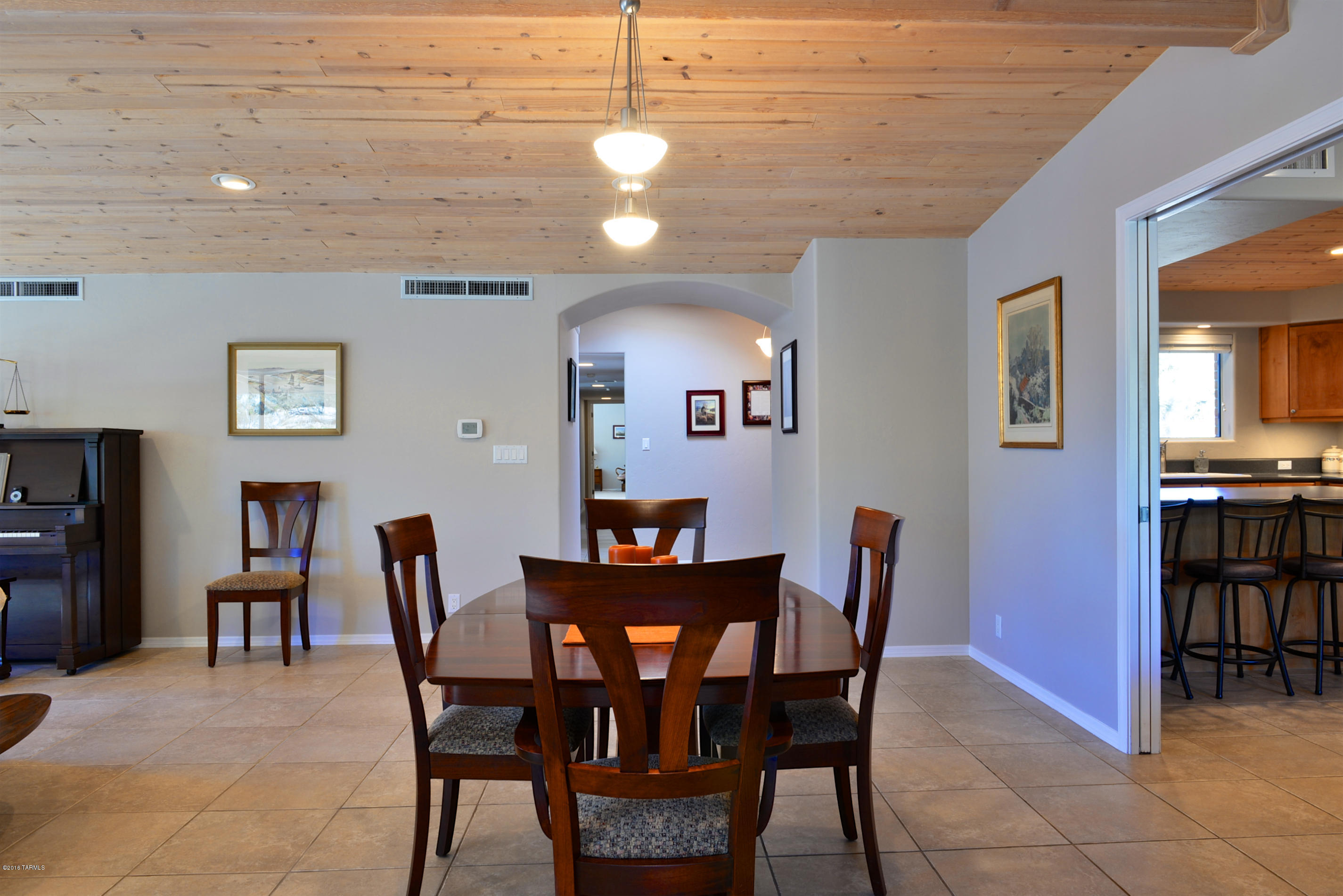 901 W Las Palmas Drive