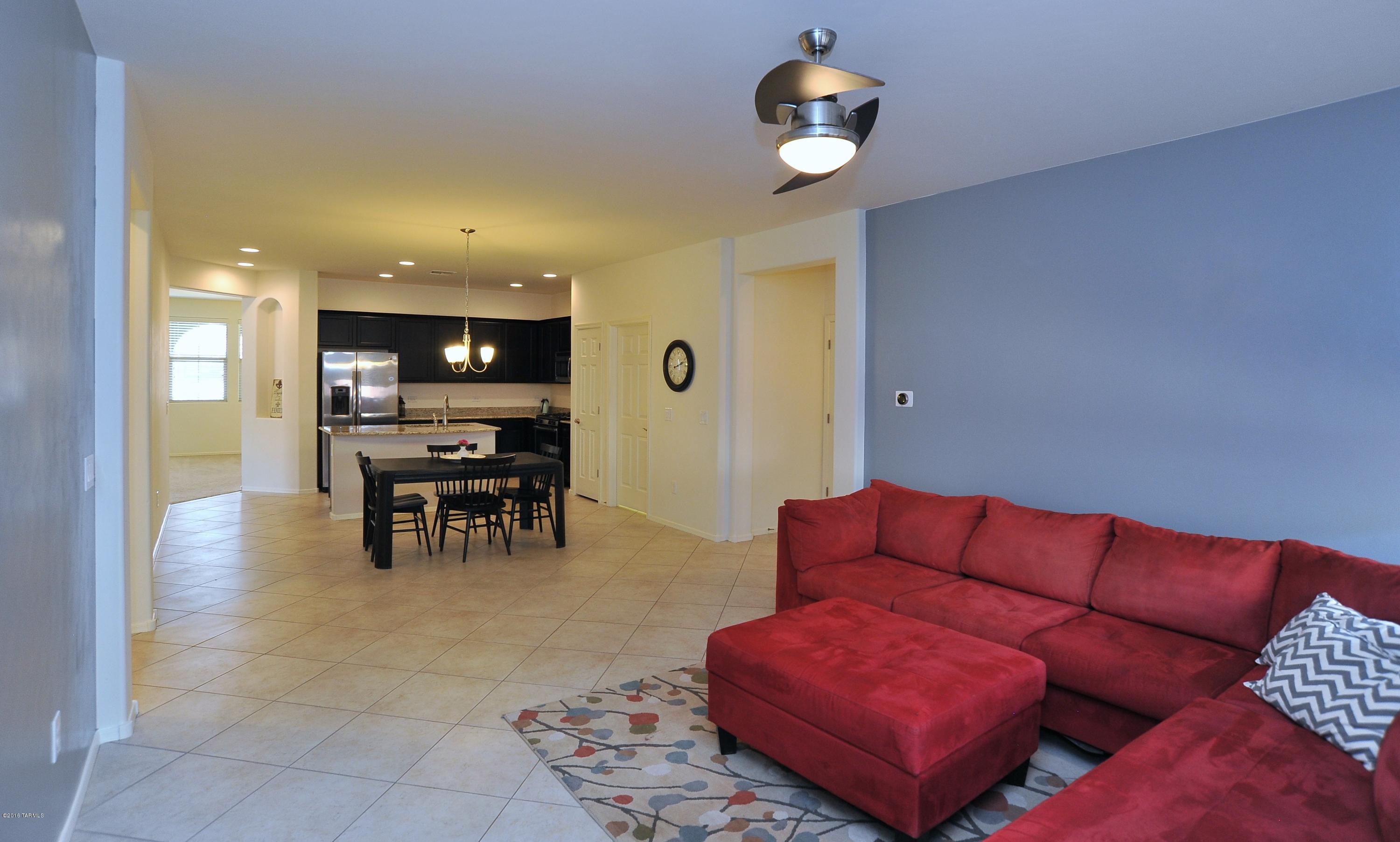 39033 S Running Roses Lane