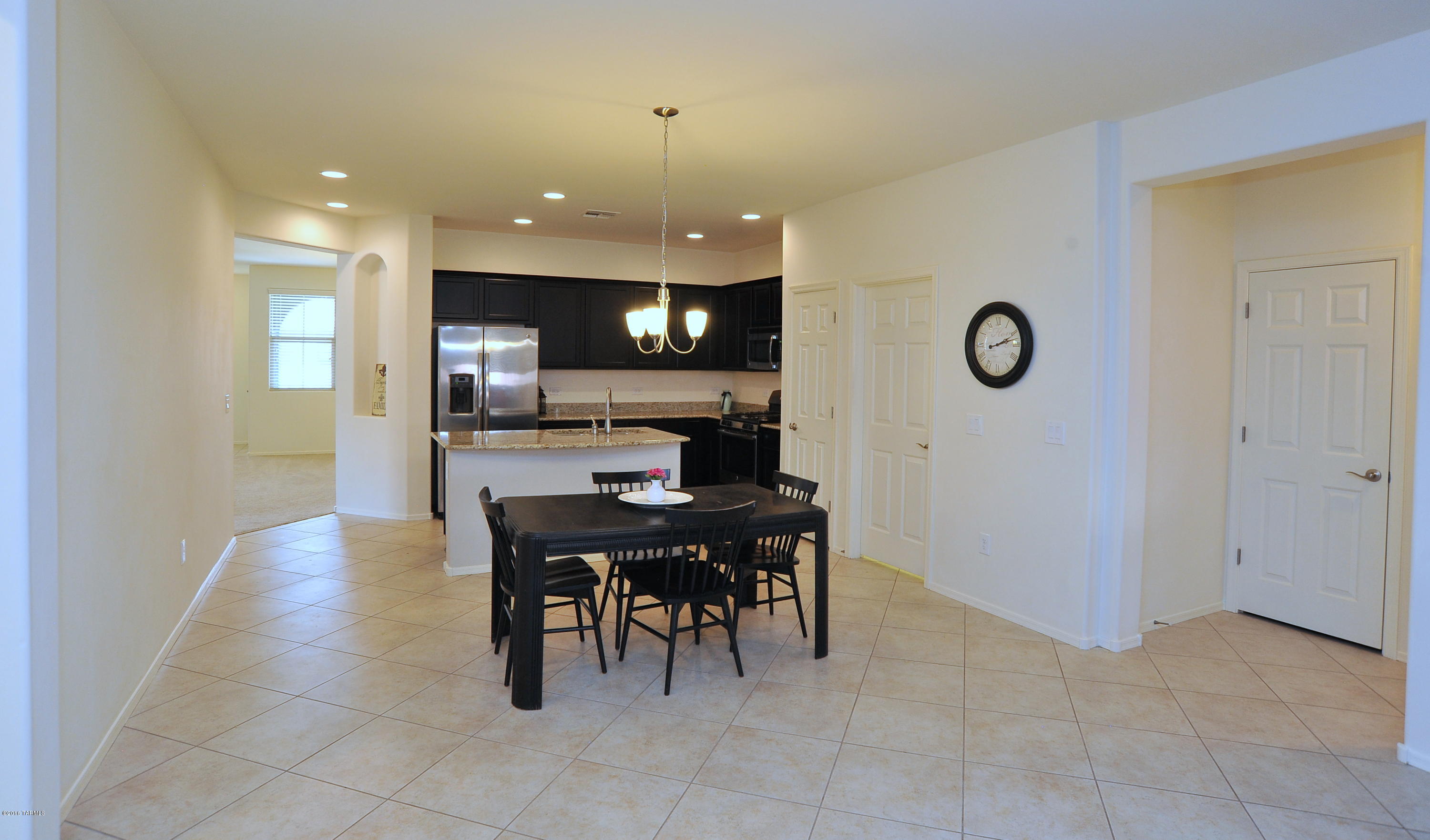 39033 S Running Roses Lane