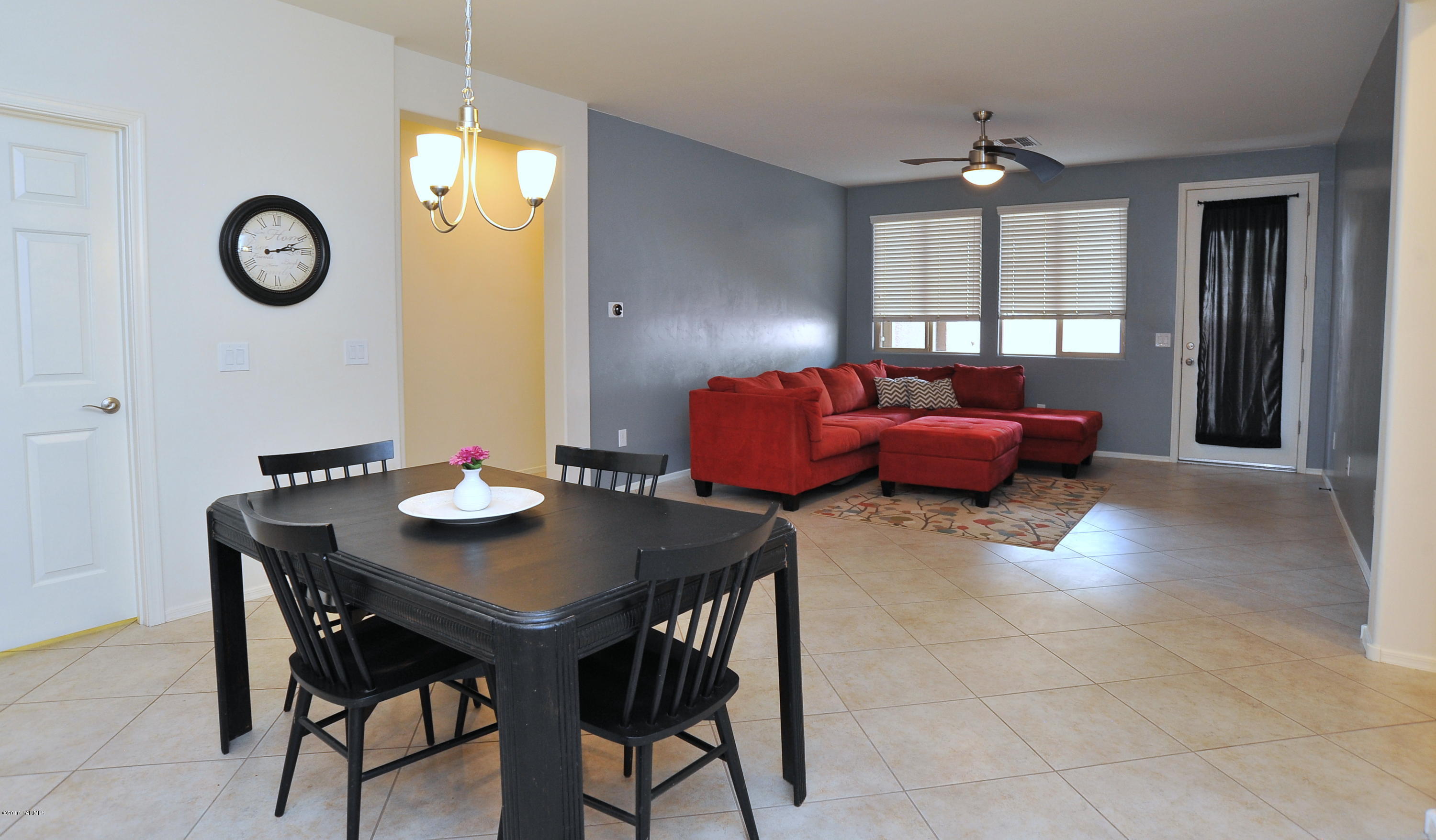 39033 S Running Roses Lane