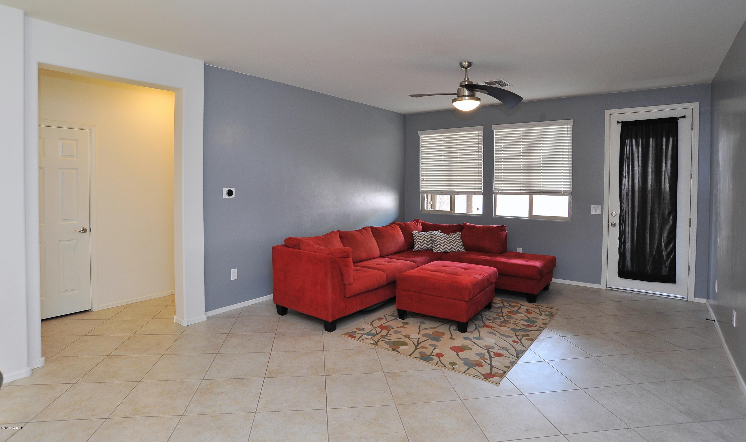 39033 S Running Roses Lane