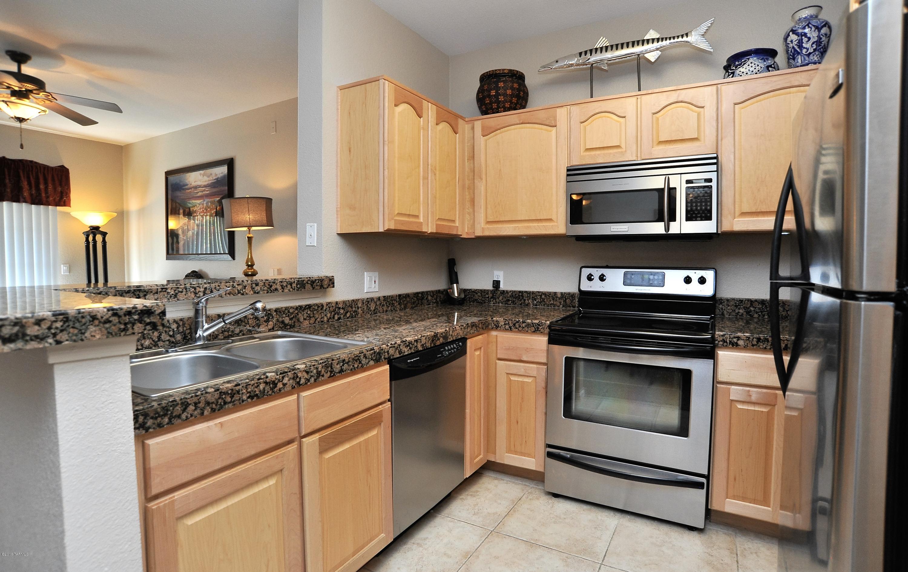 1500 E Pusch Wilderness Drive Unit: 16206