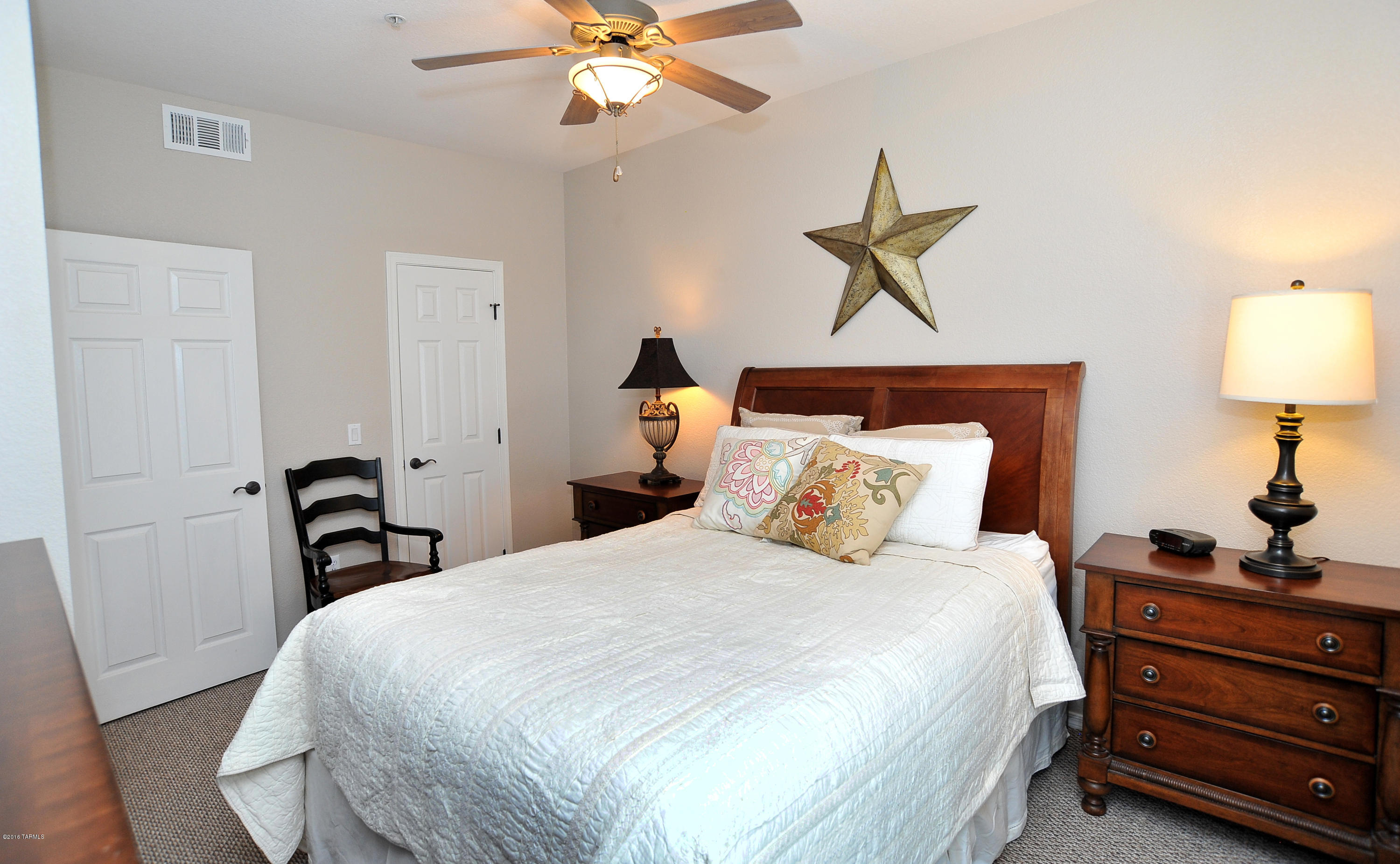 1500 E Pusch Wilderness Drive Unit: 16206