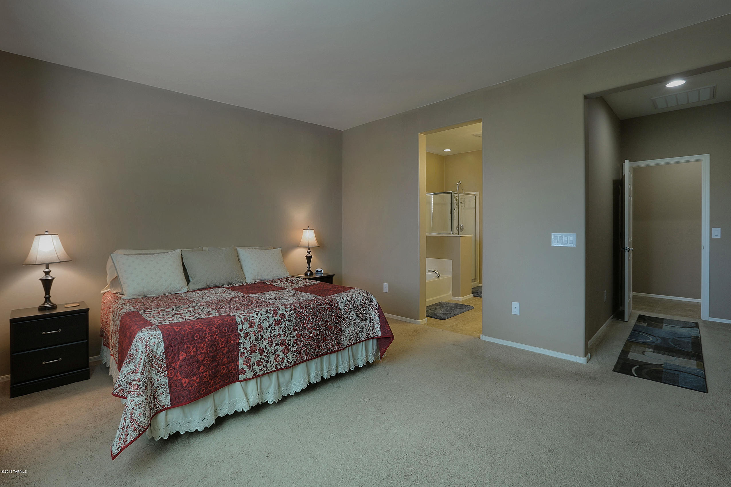 38996 S Running Roses Lane