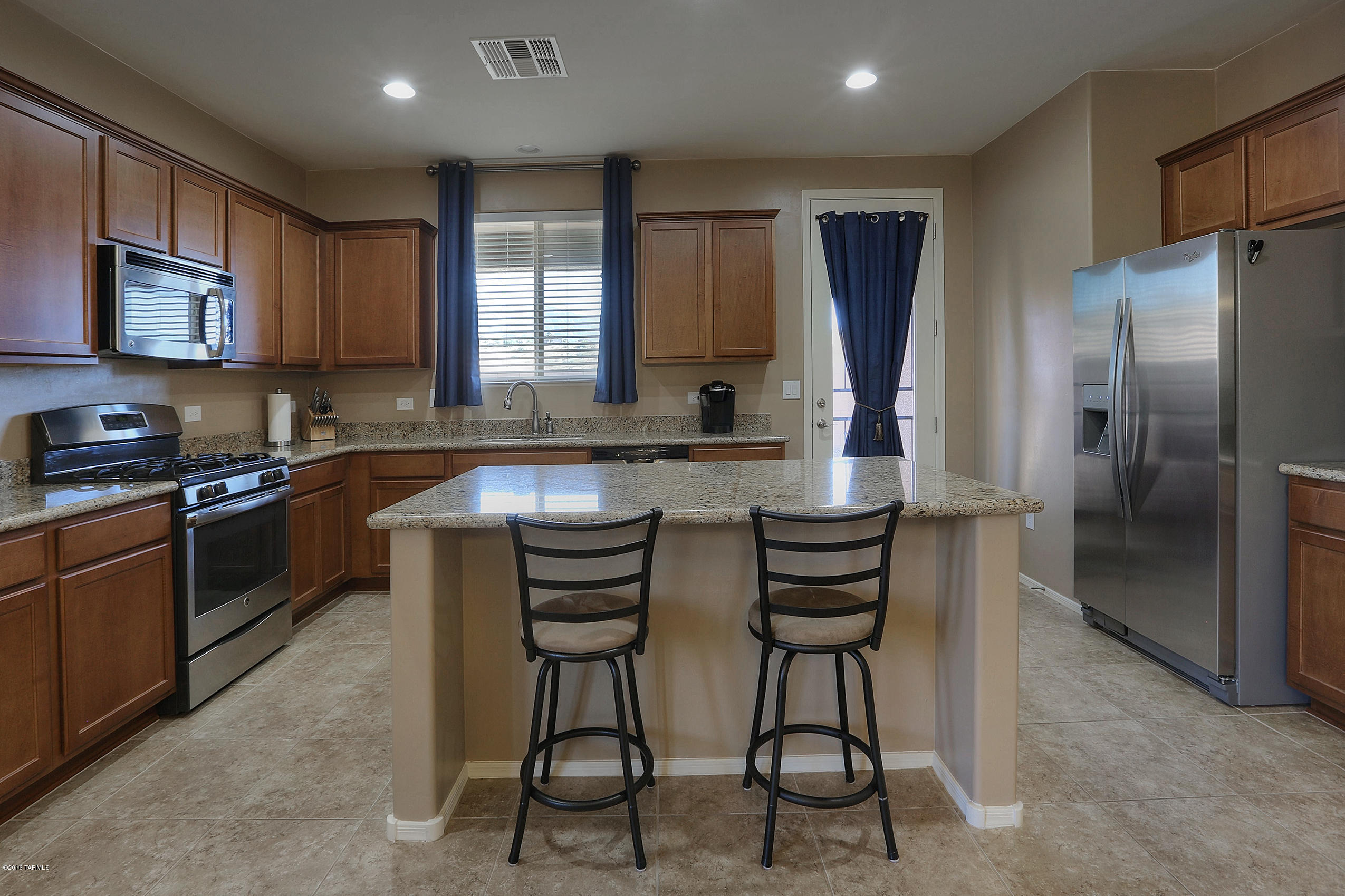 38996 S Running Roses Lane