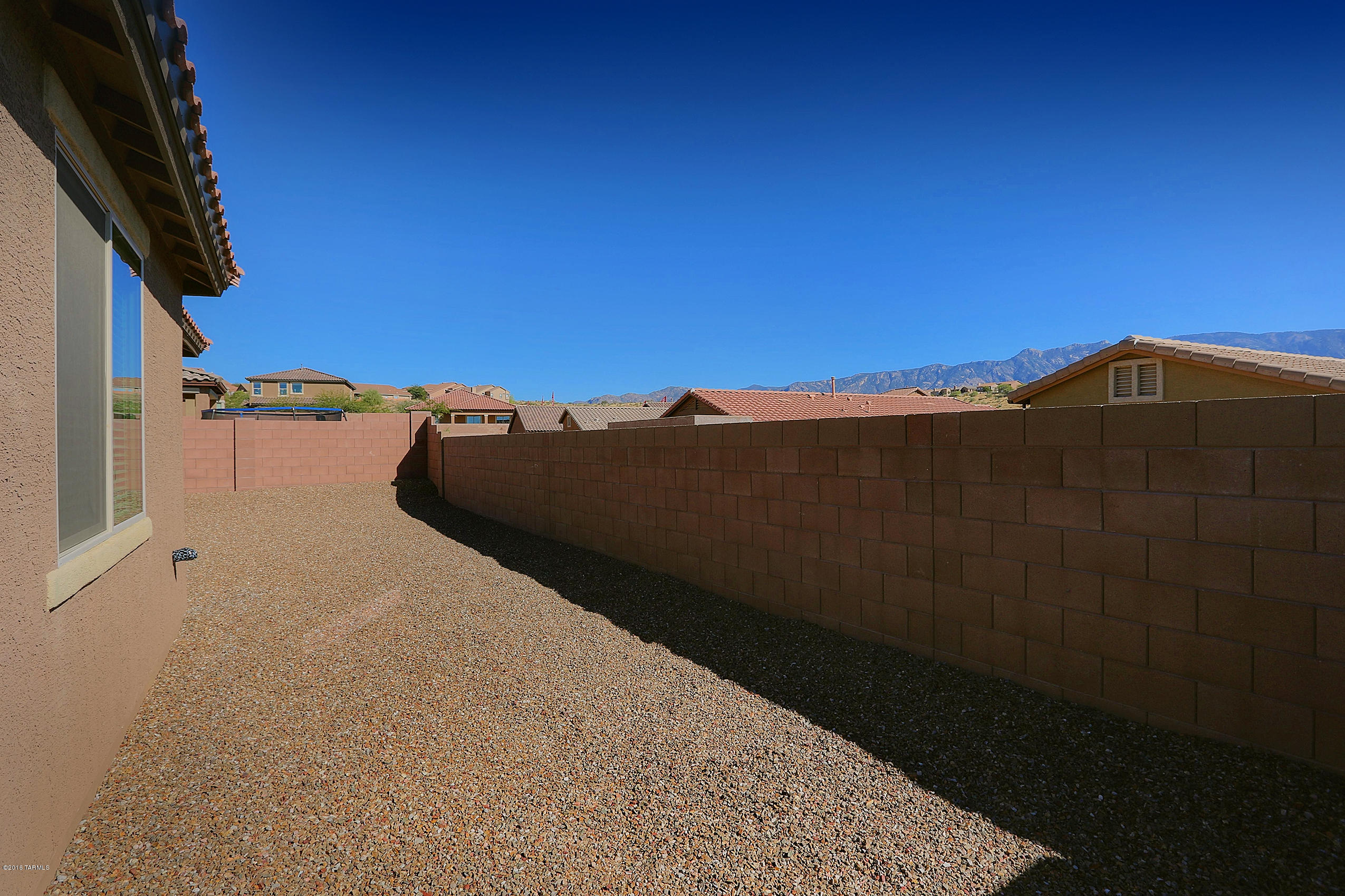 38996 S Running Roses Lane