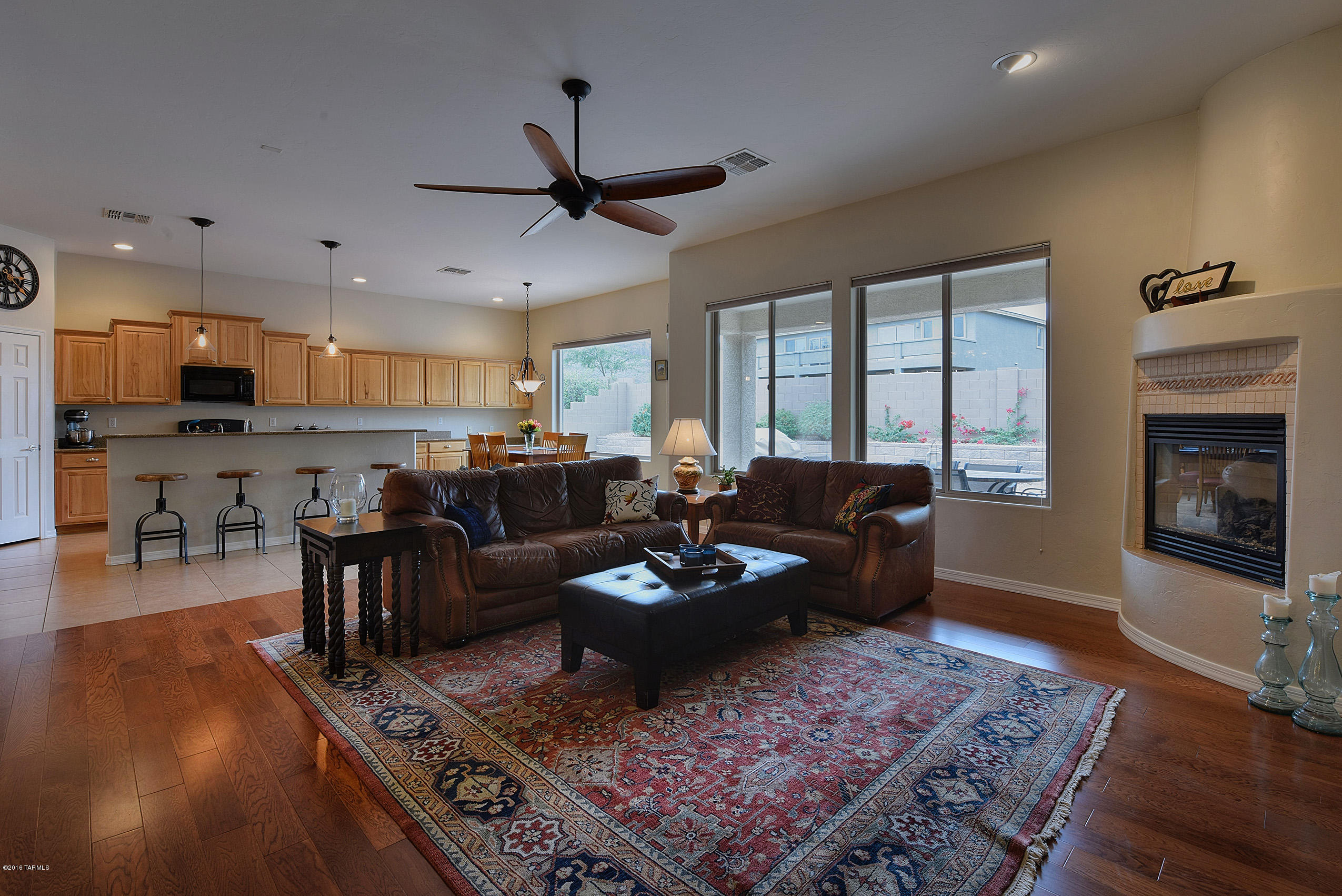 8589 N Crosswater Loop