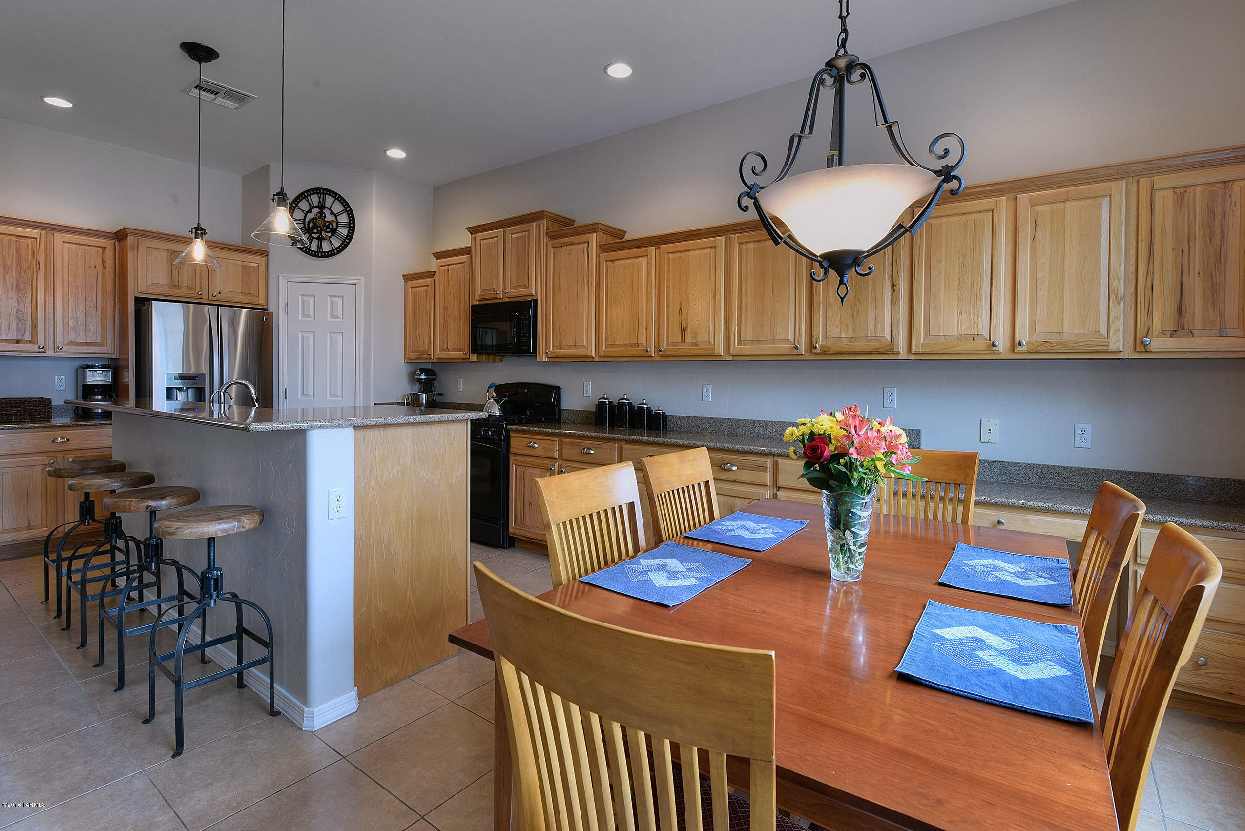 8589 N Crosswater Loop