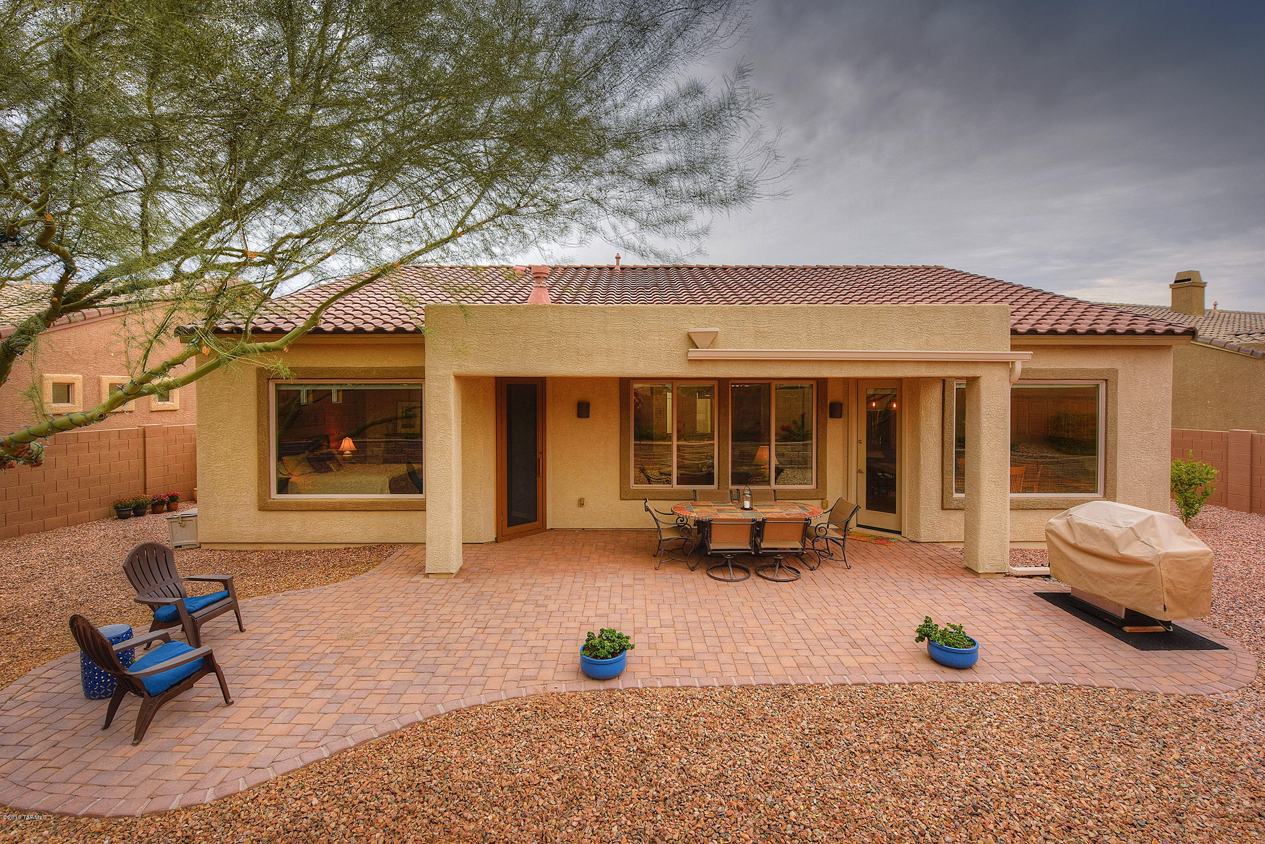 8589 N Crosswater Loop