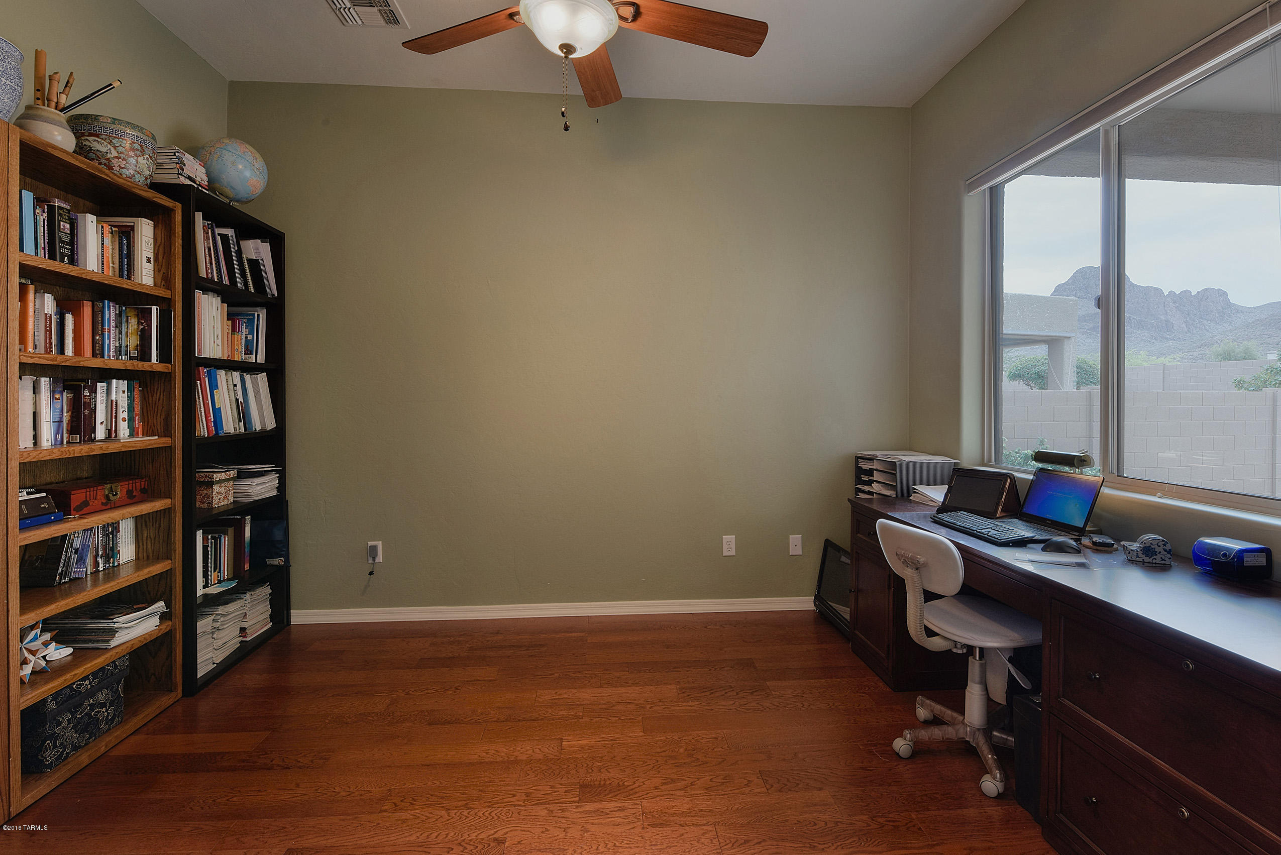 8589 N Crosswater Loop