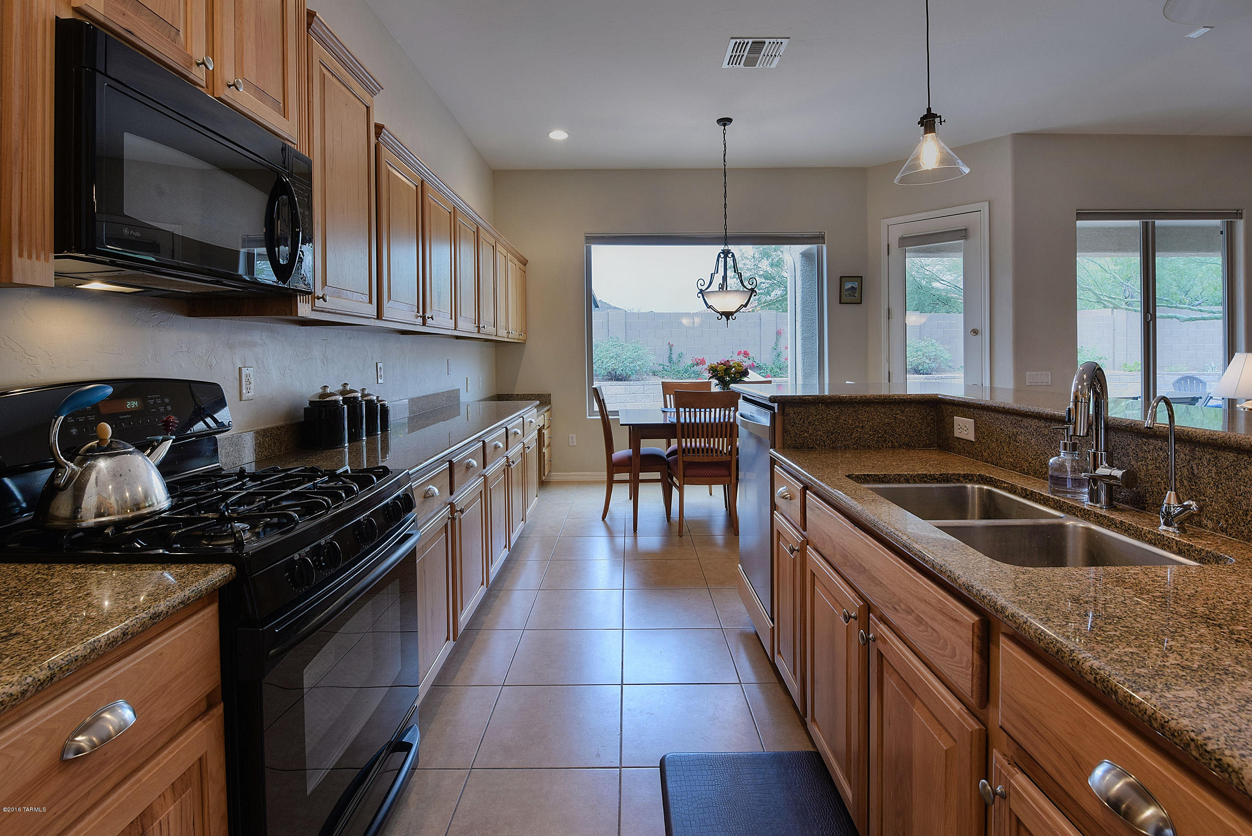 8589 N Crosswater Loop