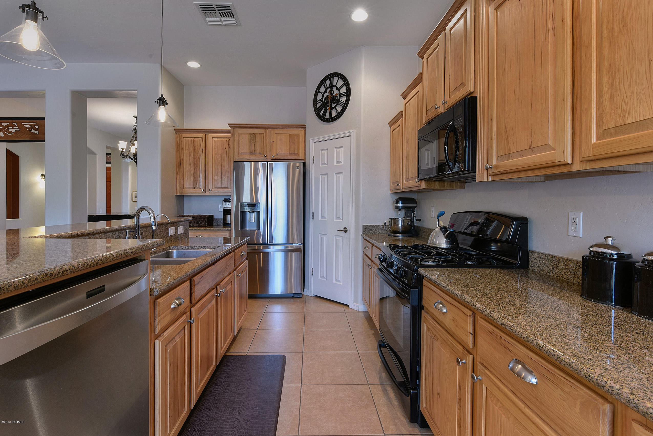 8589 N Crosswater Loop