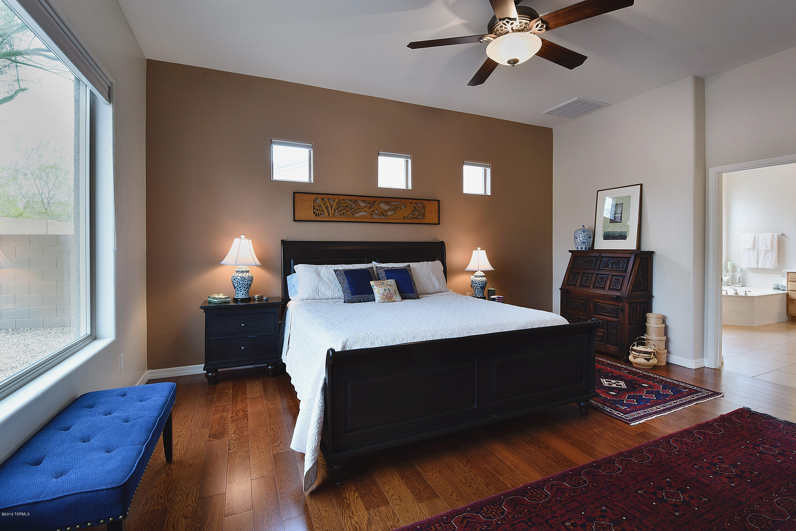 8589 N Crosswater Loop