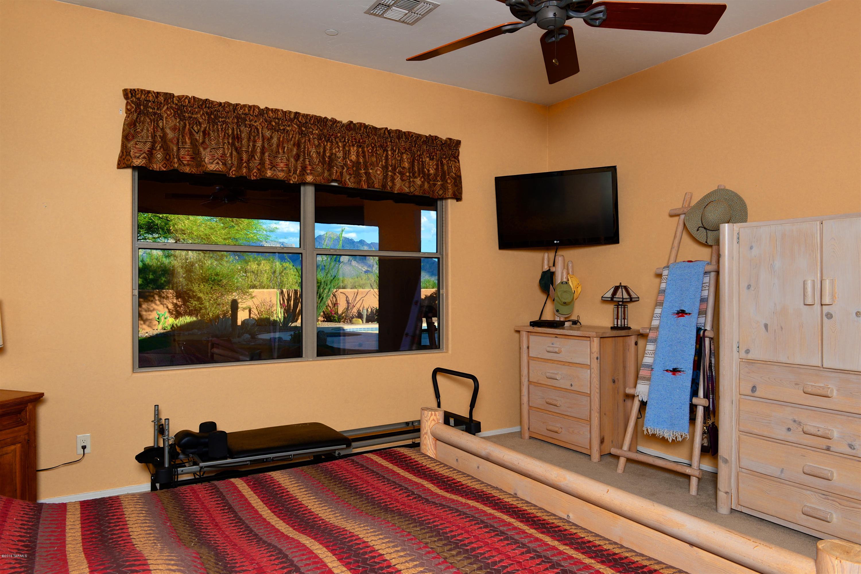 11810 N Whispering Ridge Drive