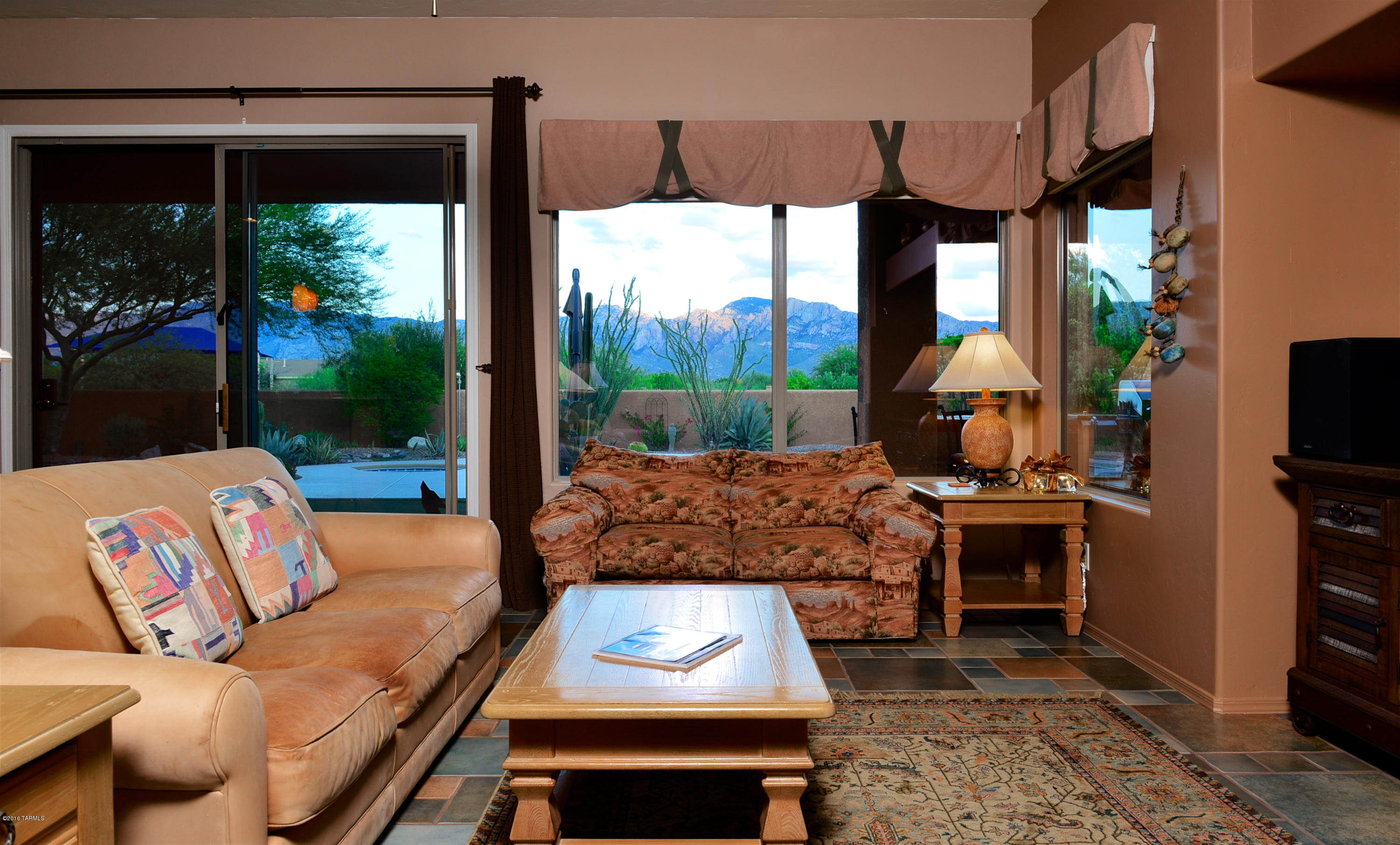 11810 N Whispering Ridge Drive