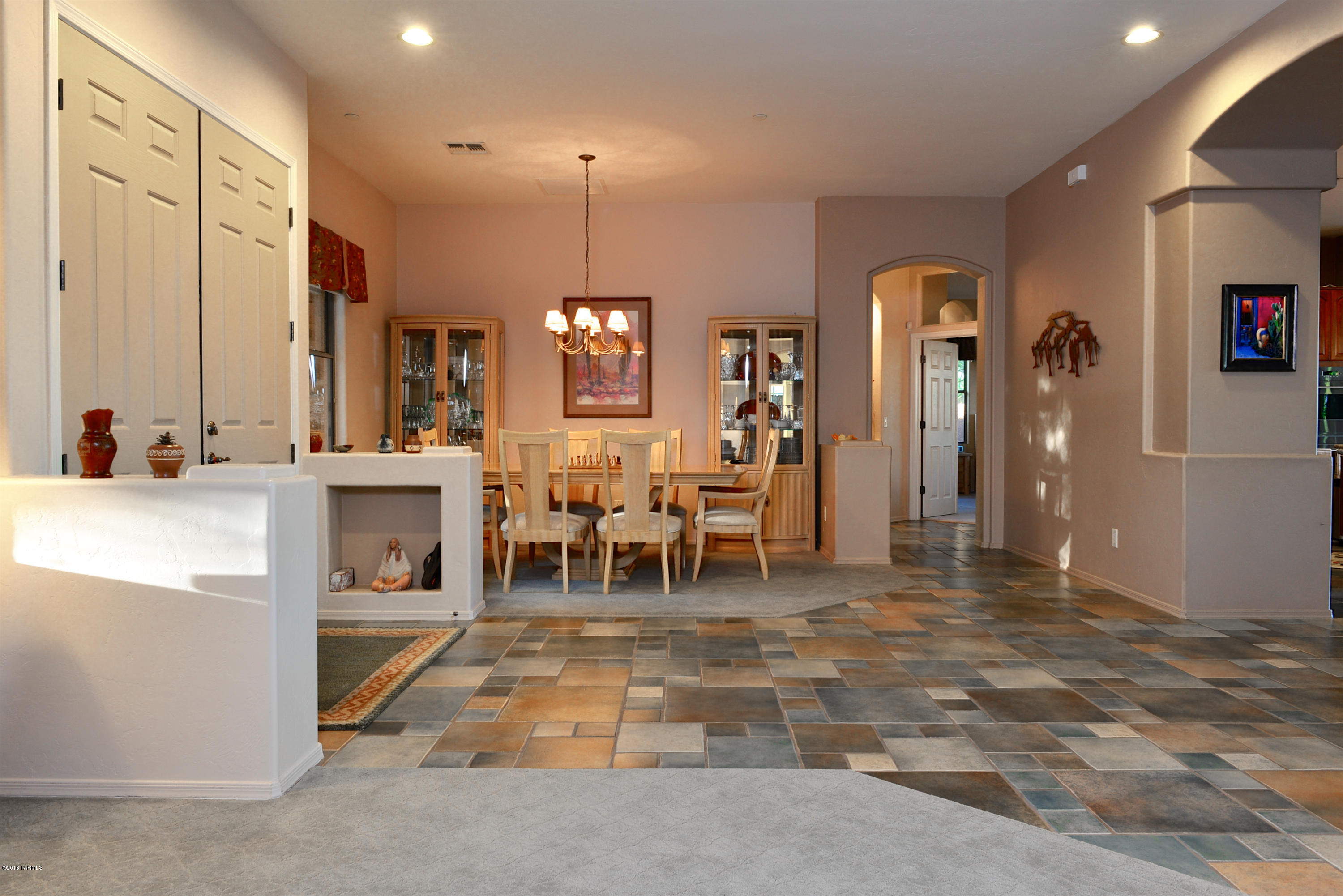 11810 N Whispering Ridge Drive