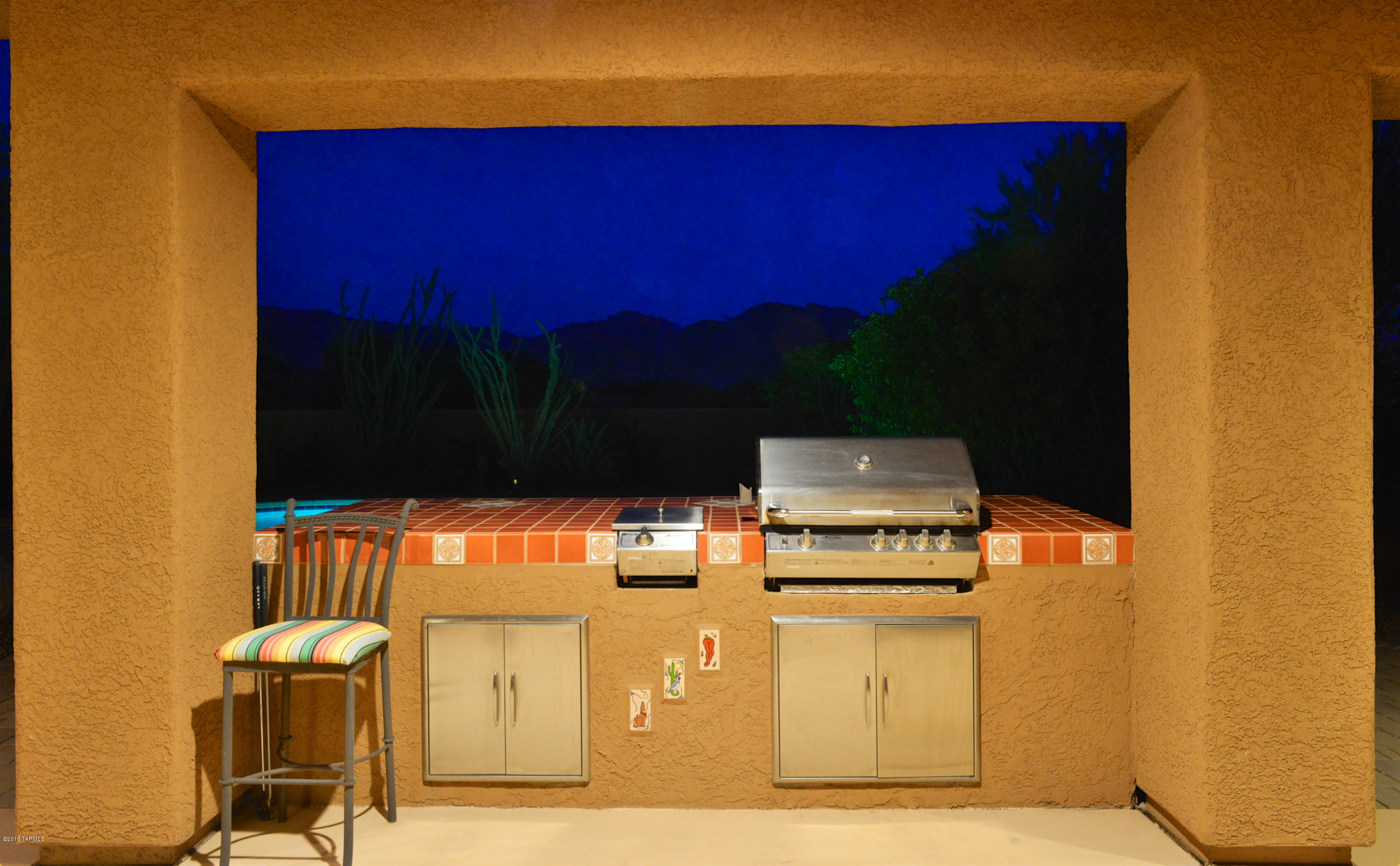 11810 N Whispering Ridge Drive