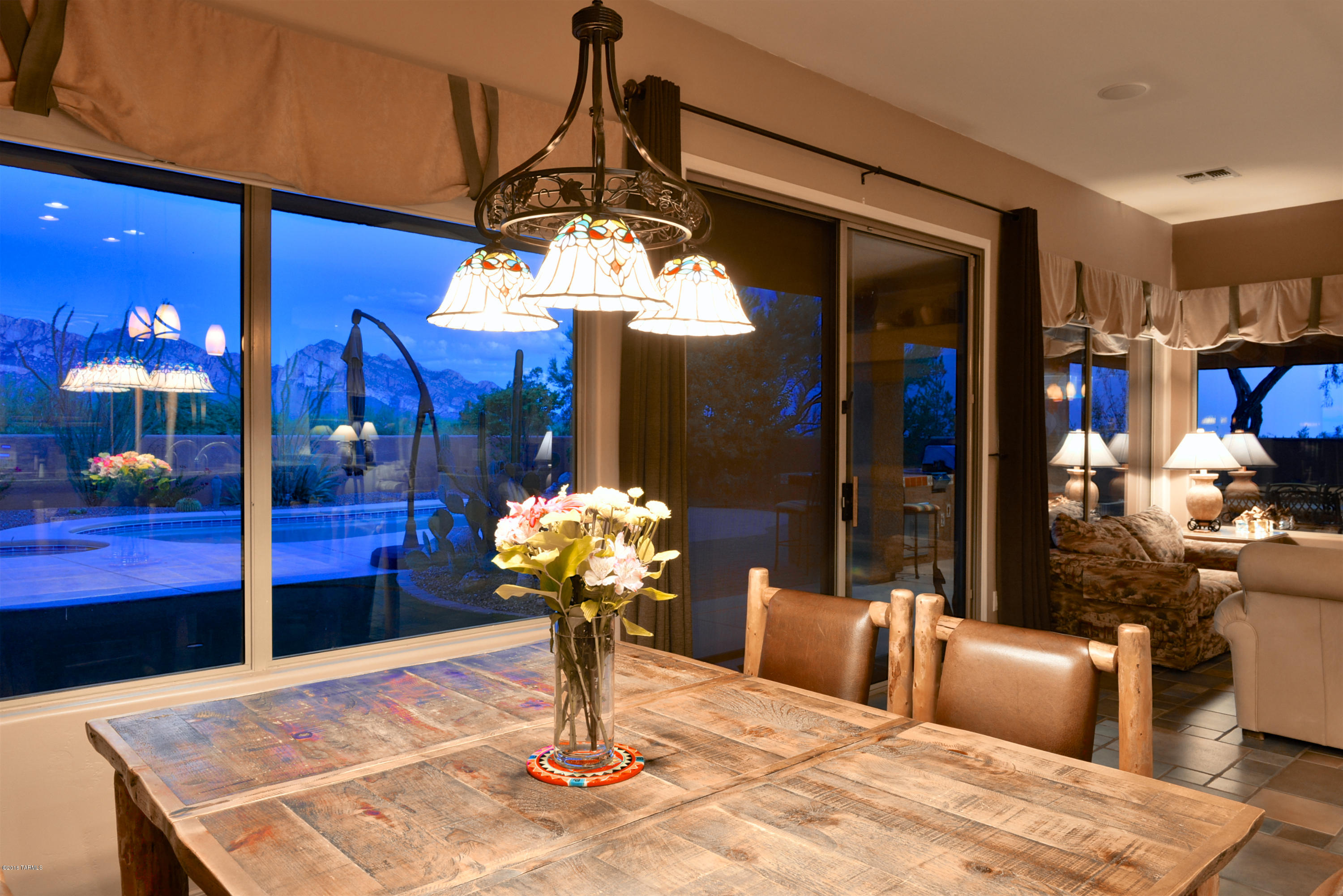 11810 N Whispering Ridge Drive