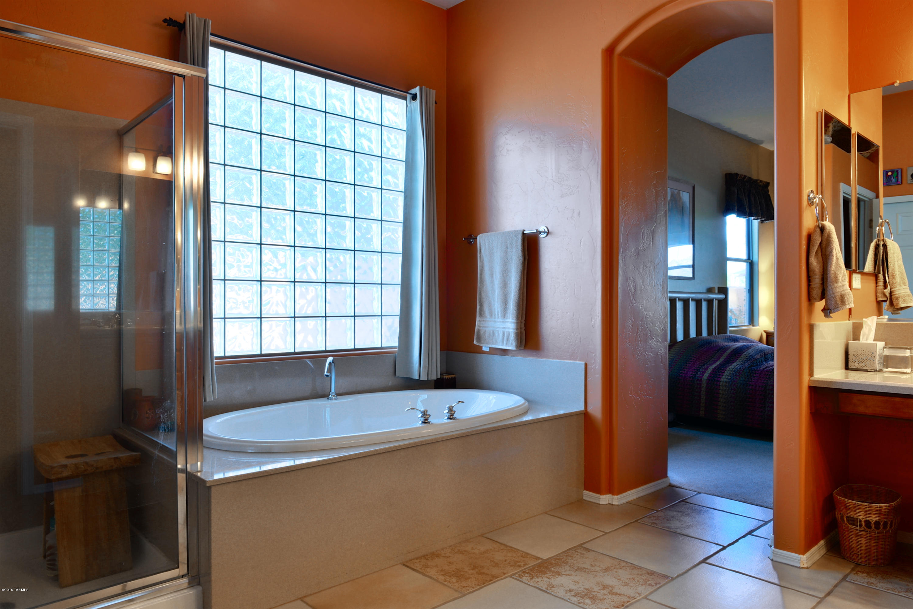 11810 N Whispering Ridge Drive