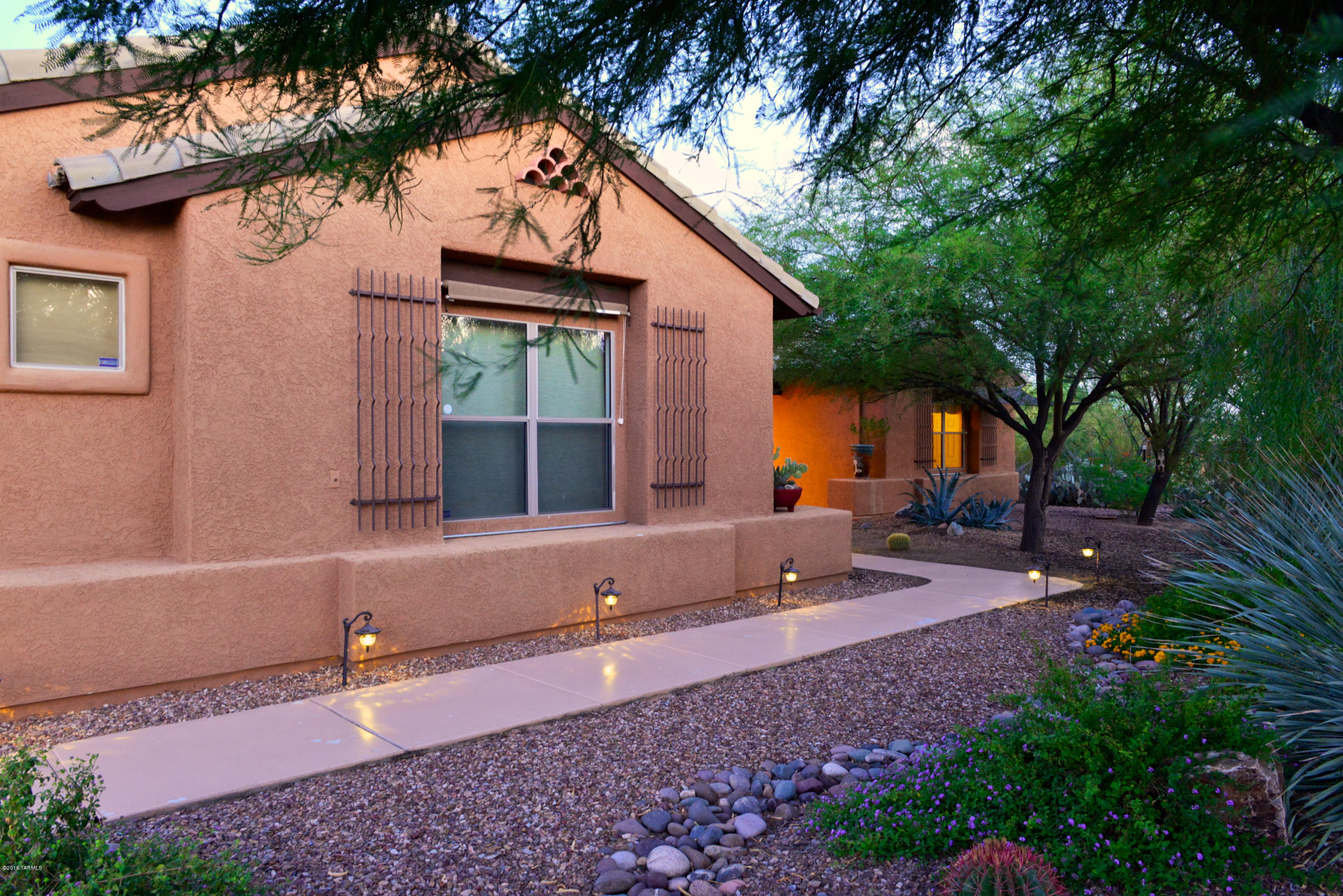 11810 N Whispering Ridge Drive