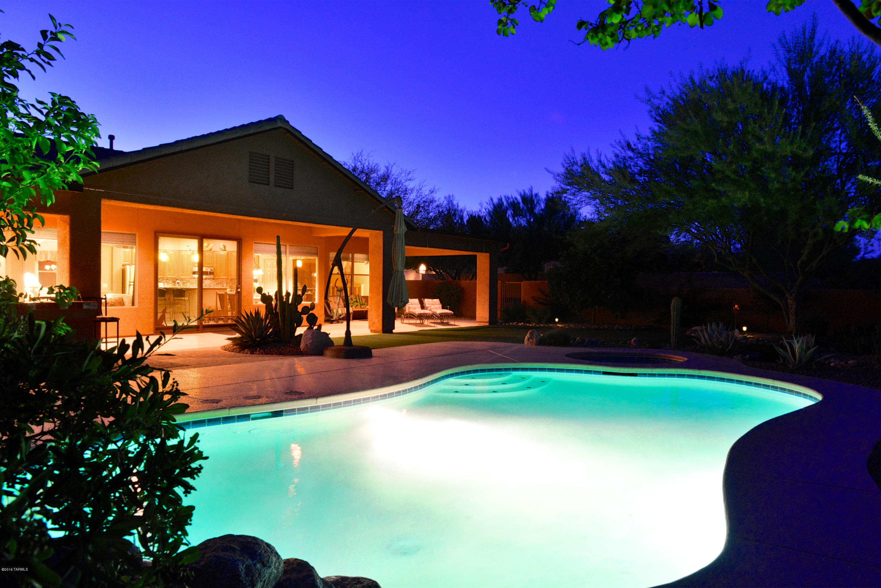 11810 N Whispering Ridge Drive