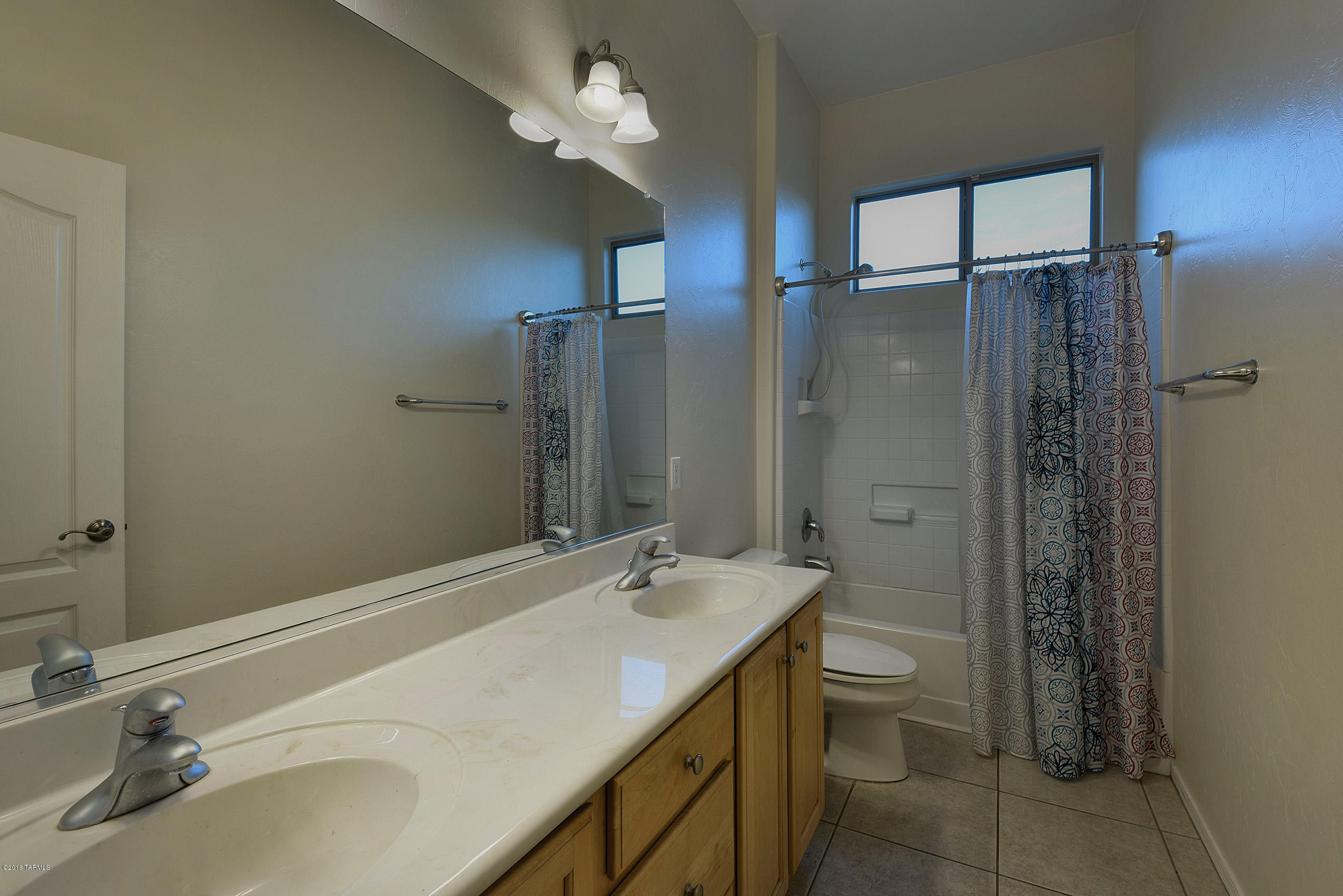 1089 S Chatfield Place