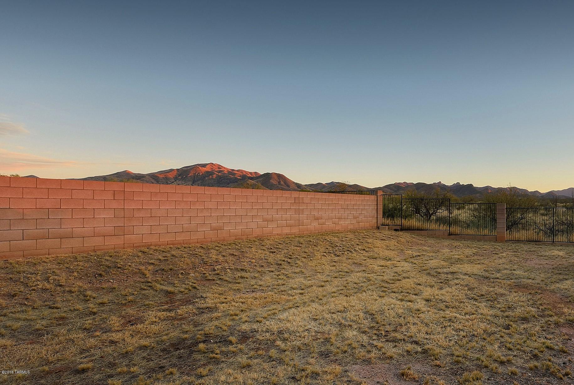 1089 S Chatfield Place