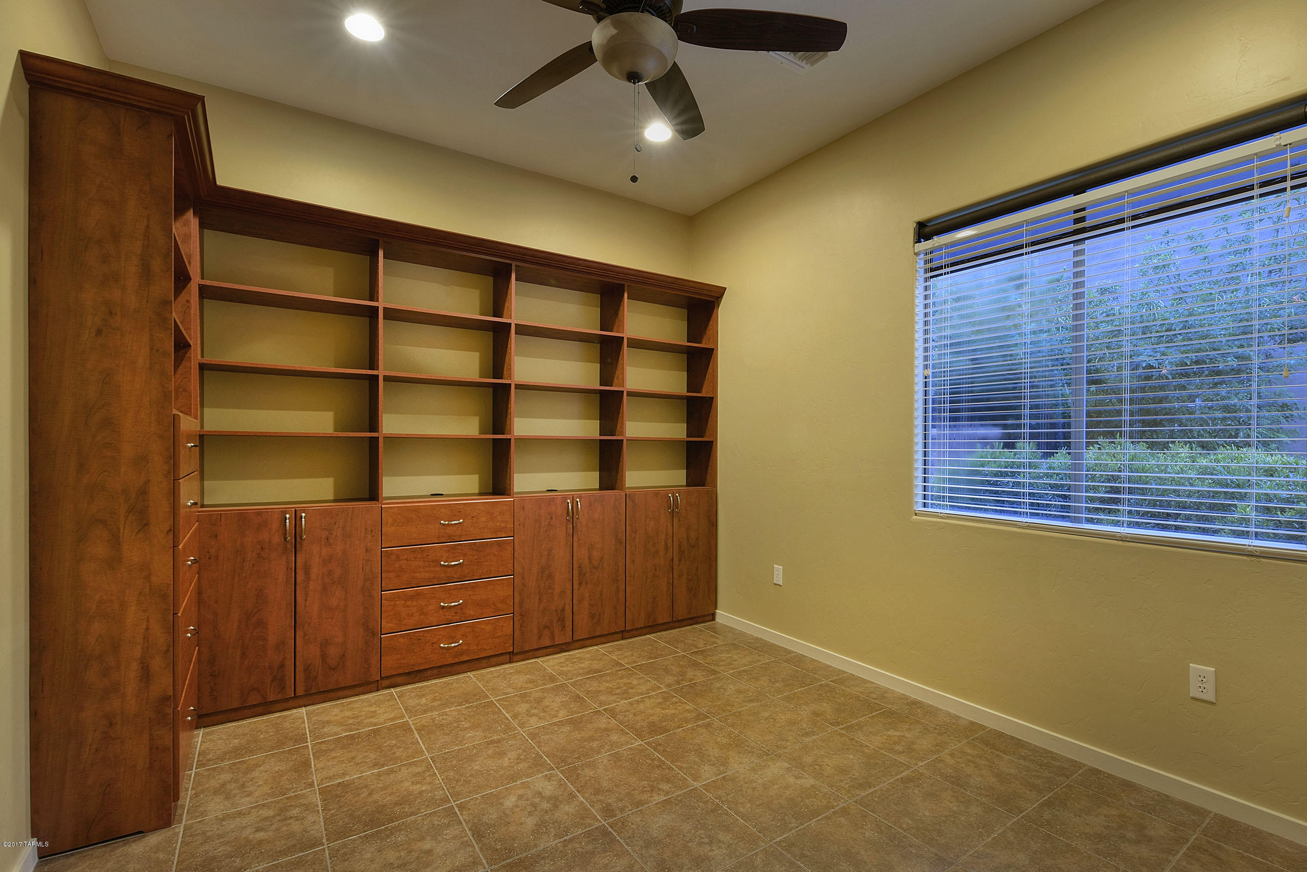 12474 N Fallen Shadows Drive