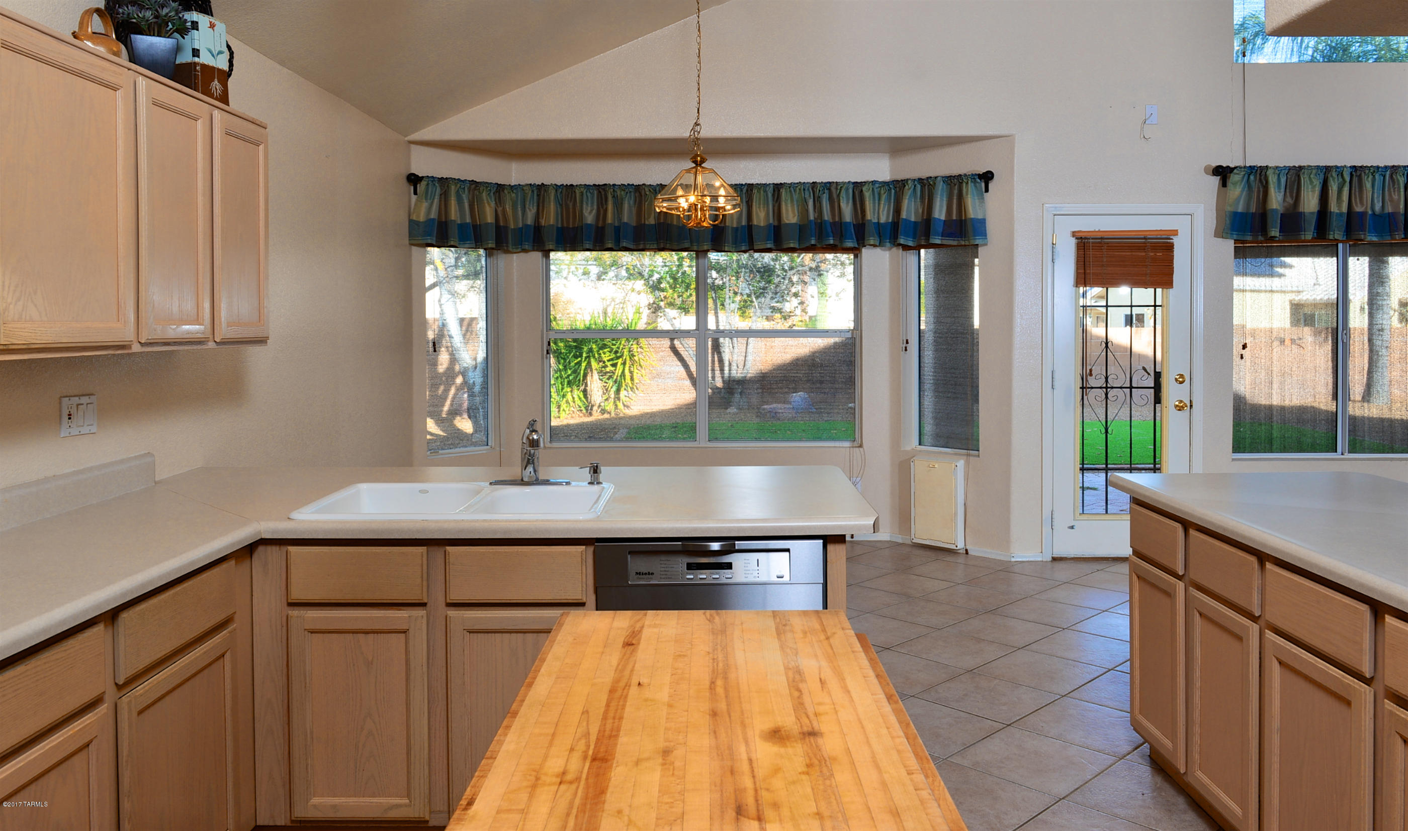 1302 W Seven Falls Place