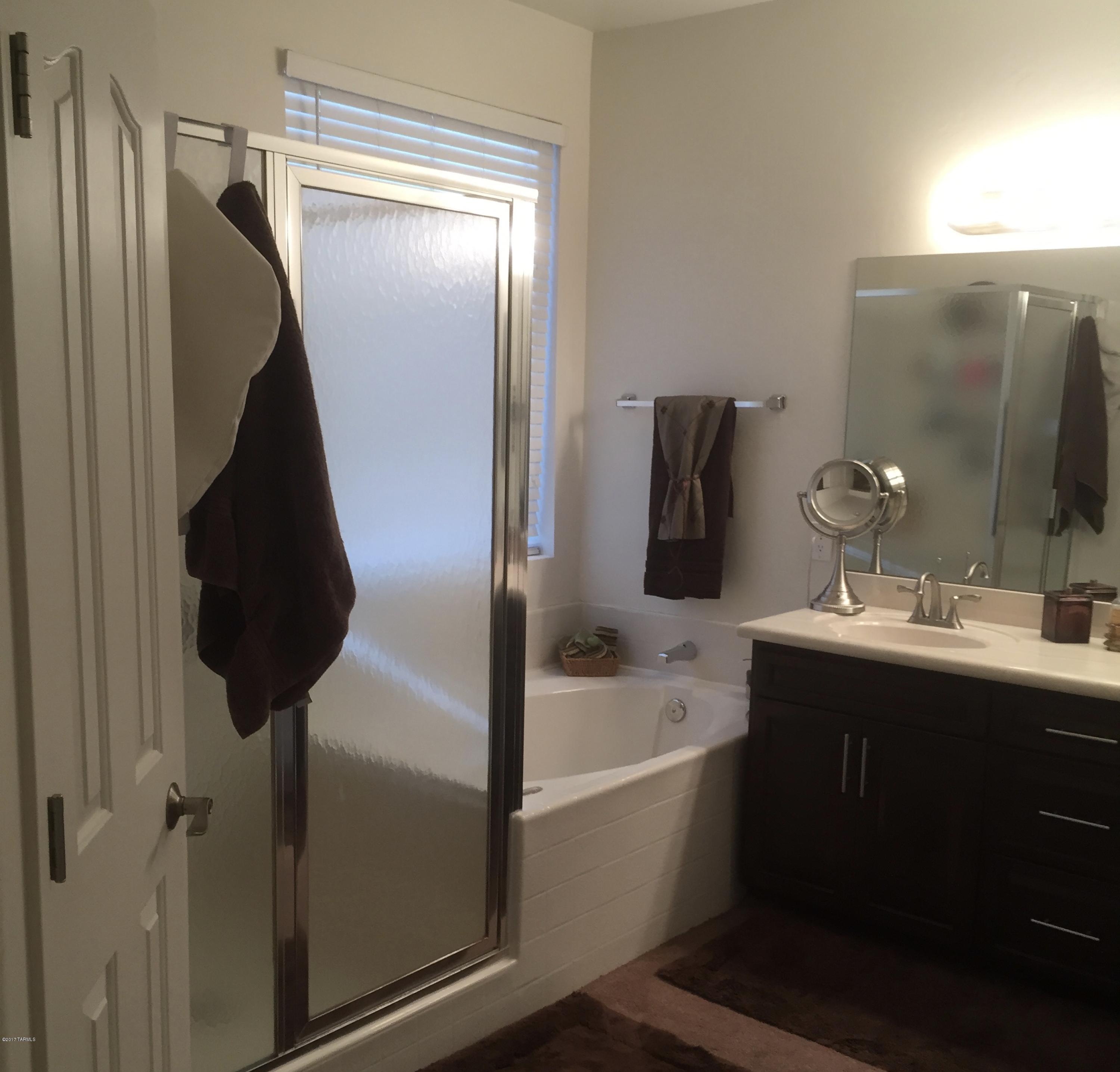 4259 W Calva Draw Place