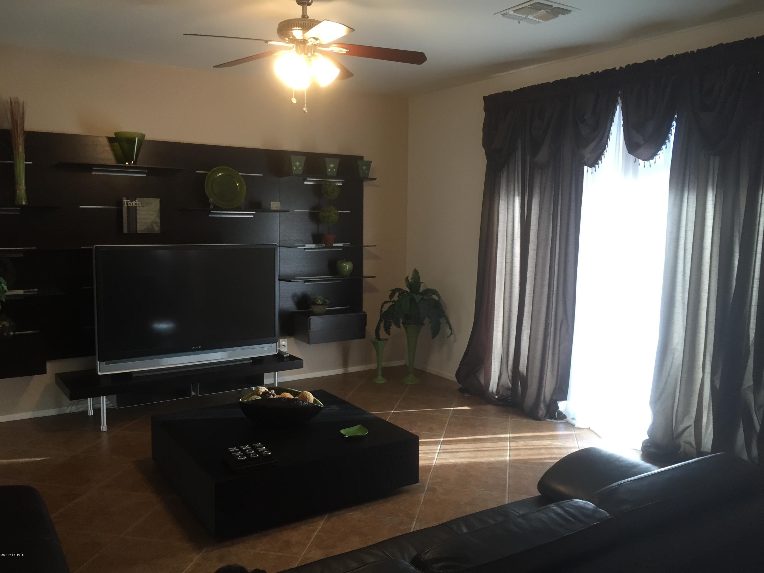 4259 W Calva Draw Place