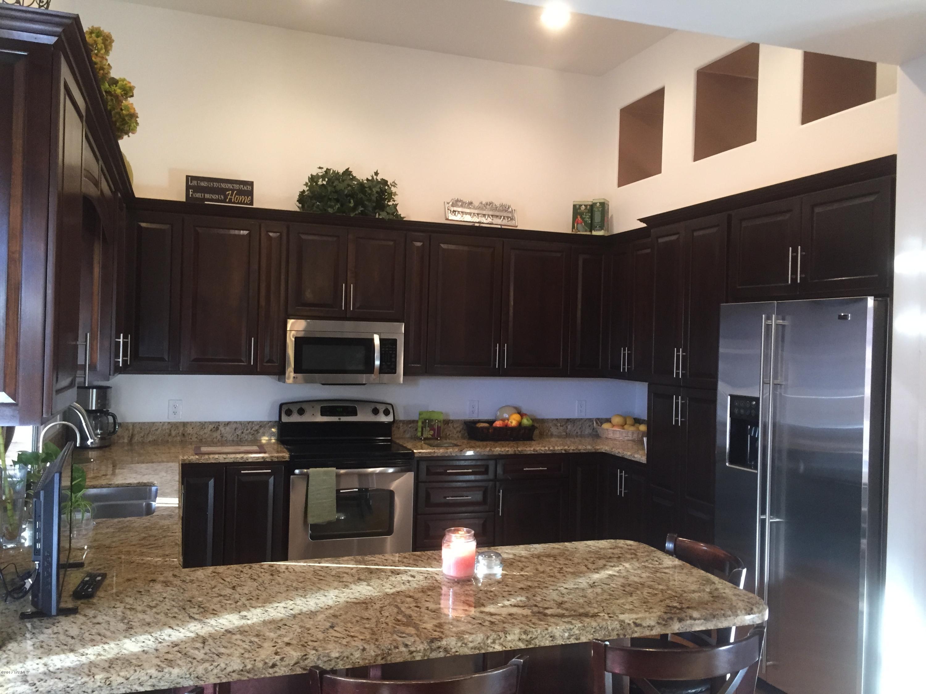 4259 W Calva Draw Place