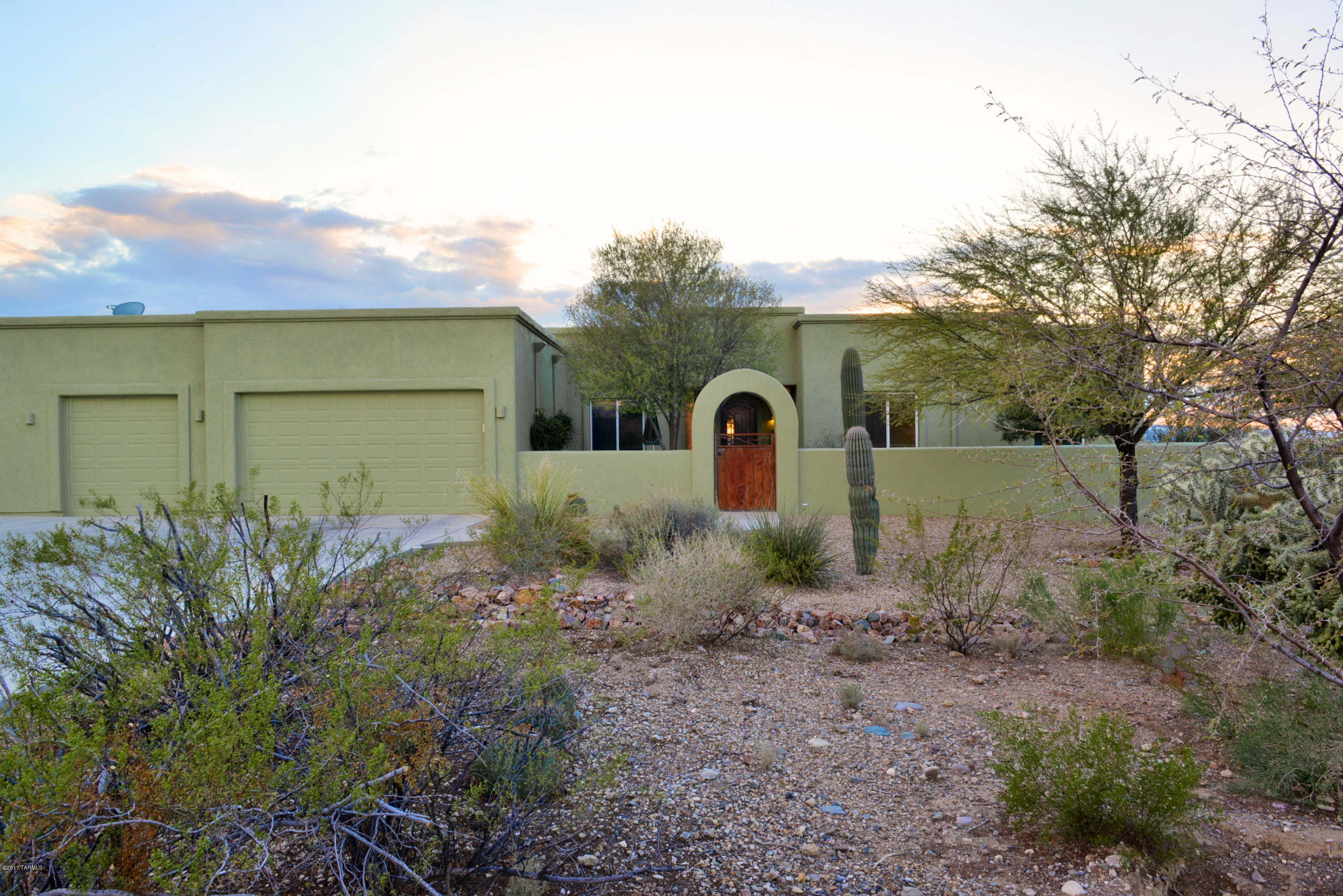 16586 S Saguaro View Lane