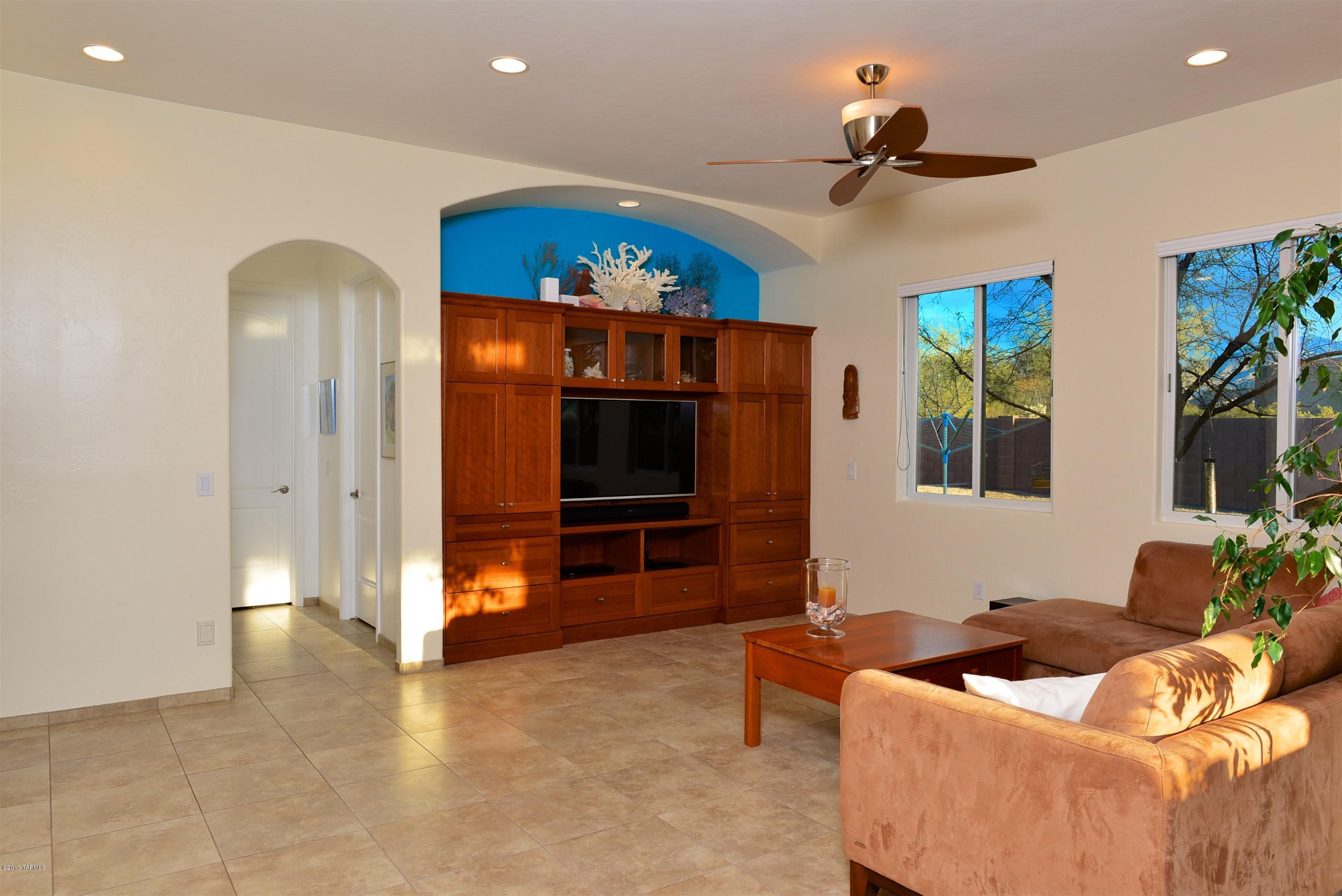 16586 S Saguaro View Lane