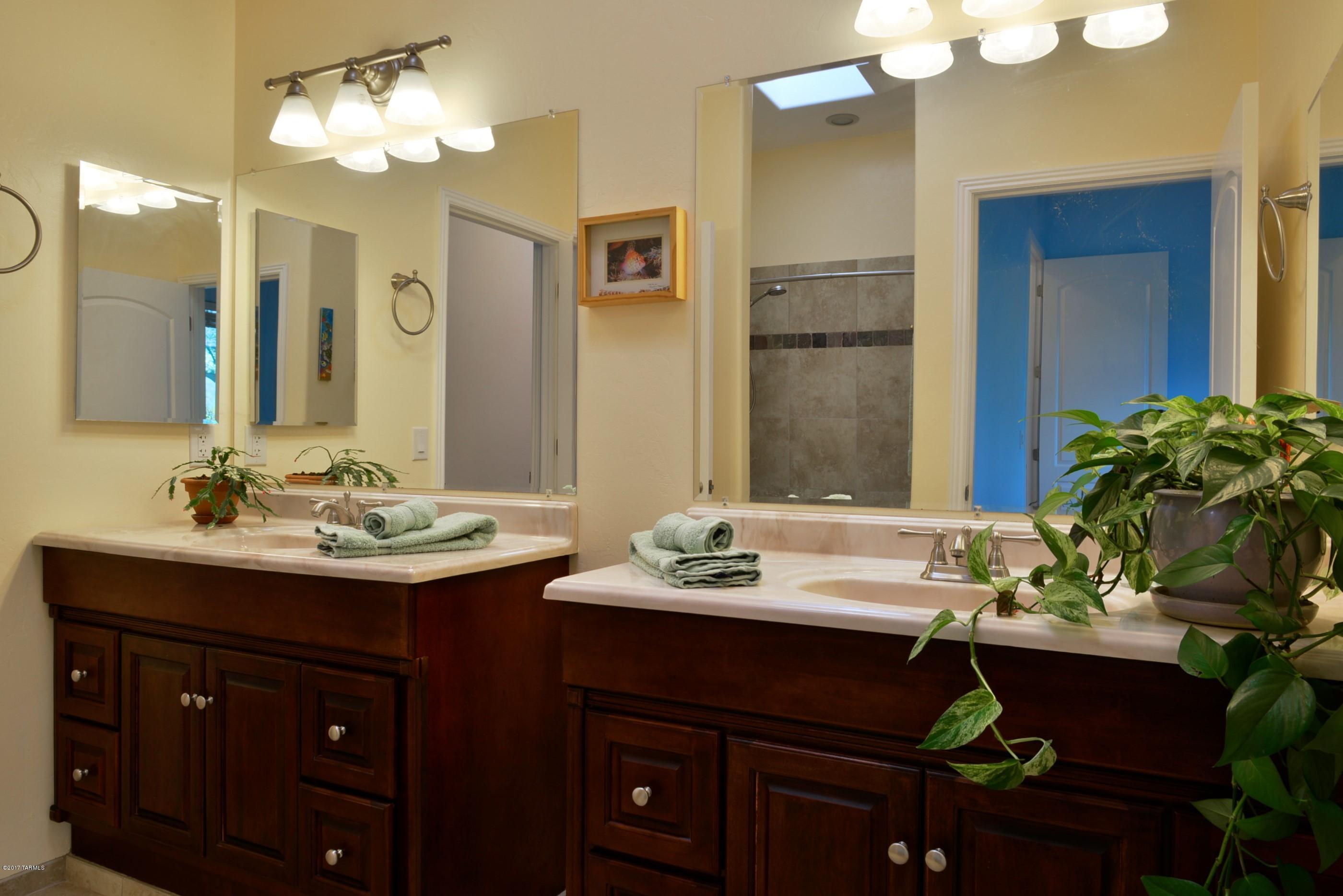 16586 S Saguaro View Lane