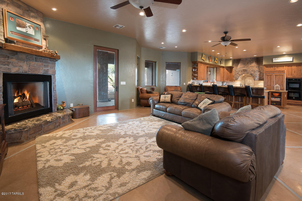 2974 W Shannon View Court