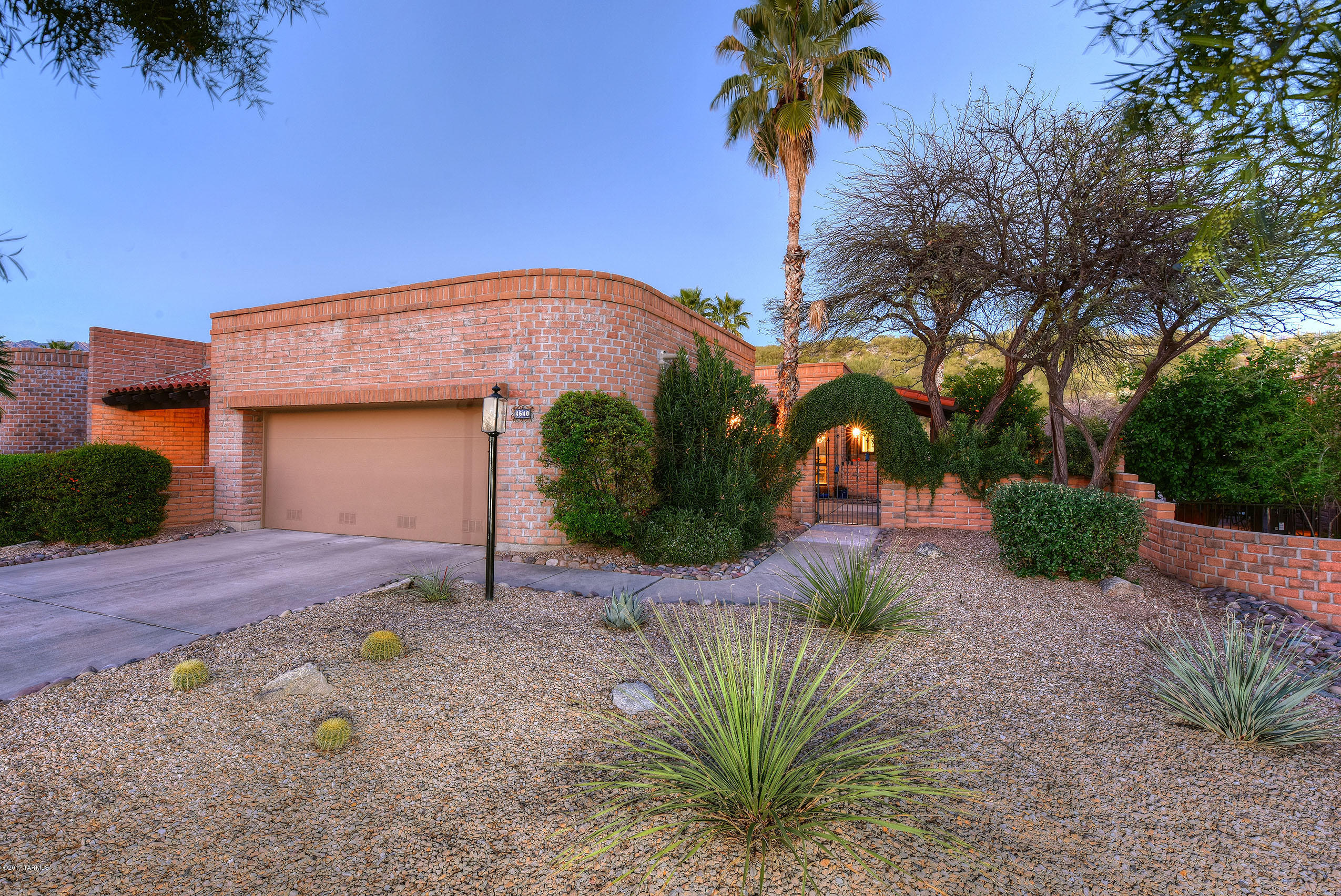 4640 N Camino Campero