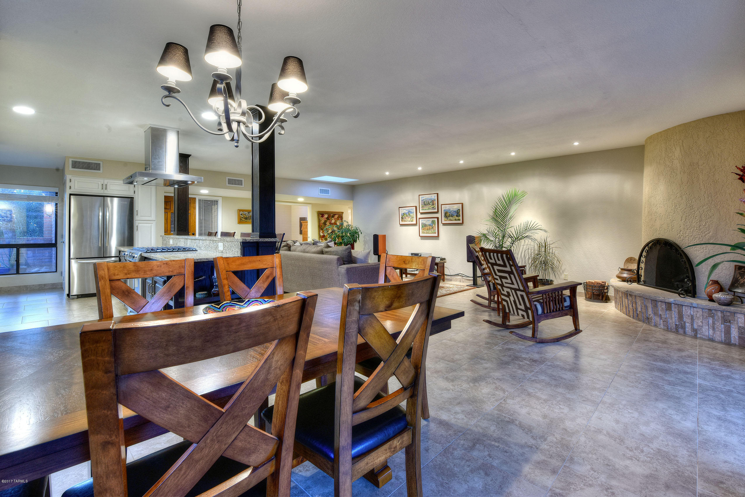 4640 N Camino Campero