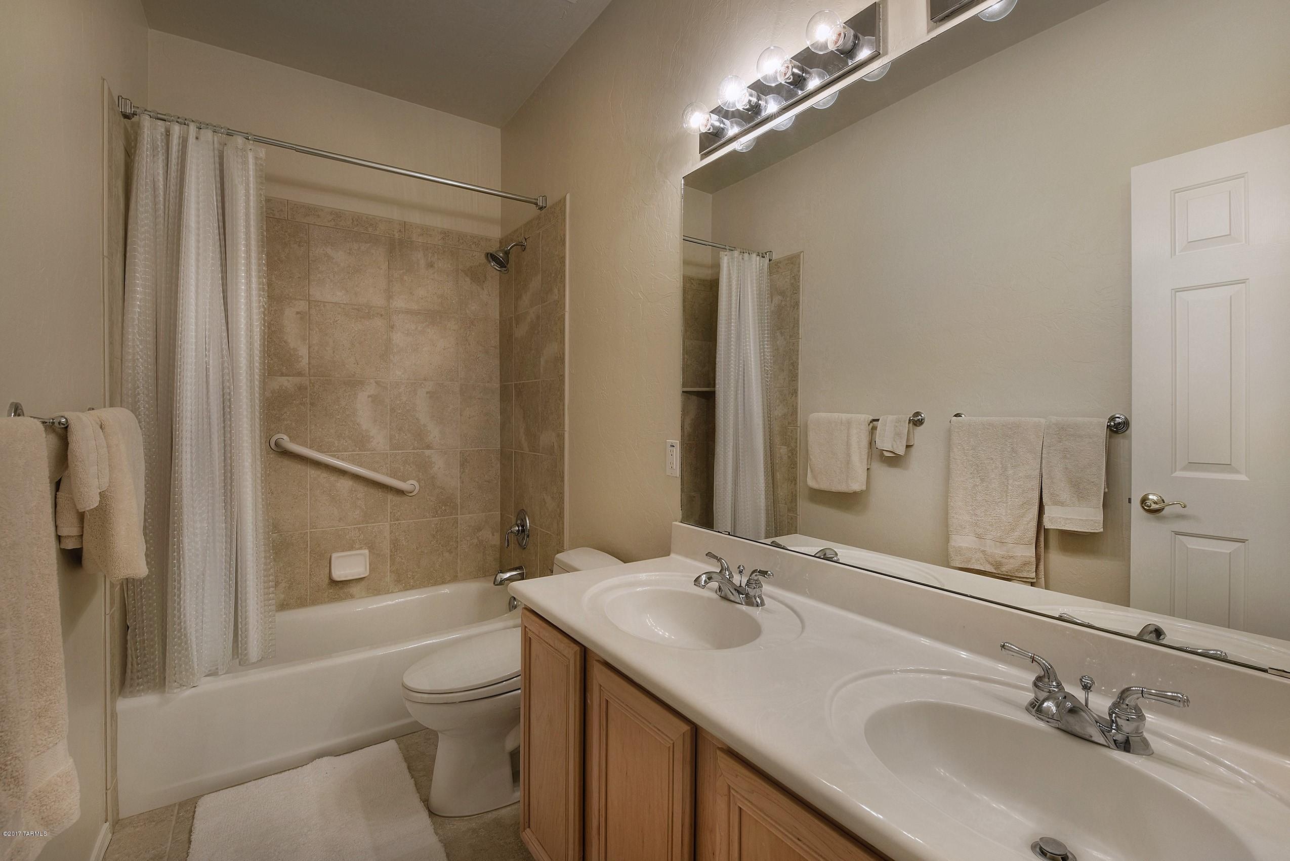 13711 N Bushwacker Place