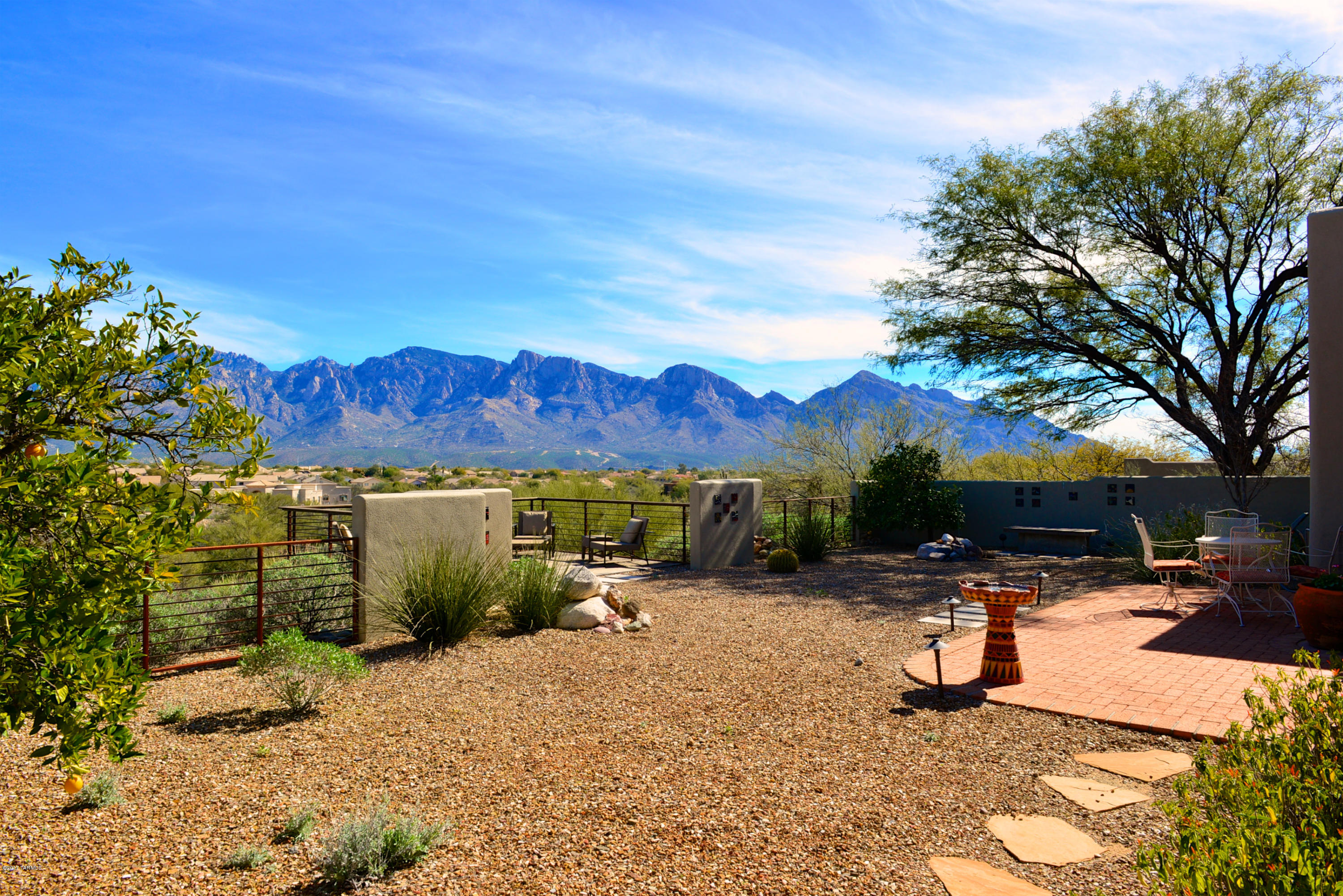 620 W Kachina Ridge Place