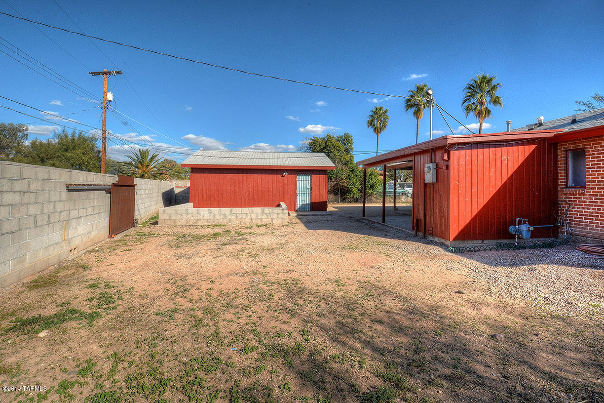 5631 E Calle Silvosa