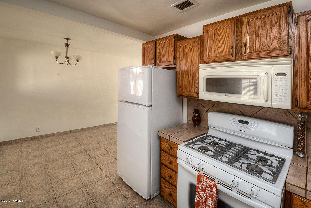 5631 E Calle Silvosa