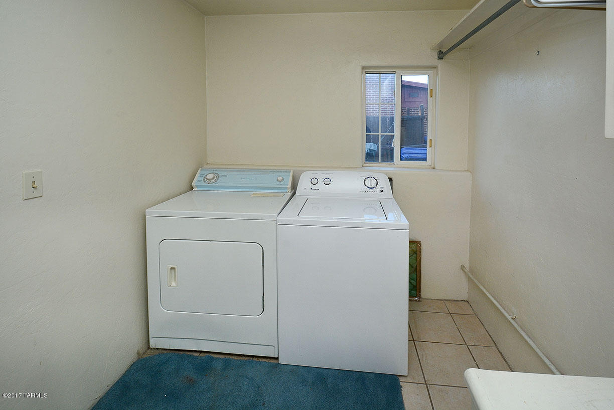 3250 N El Burrito Avenue