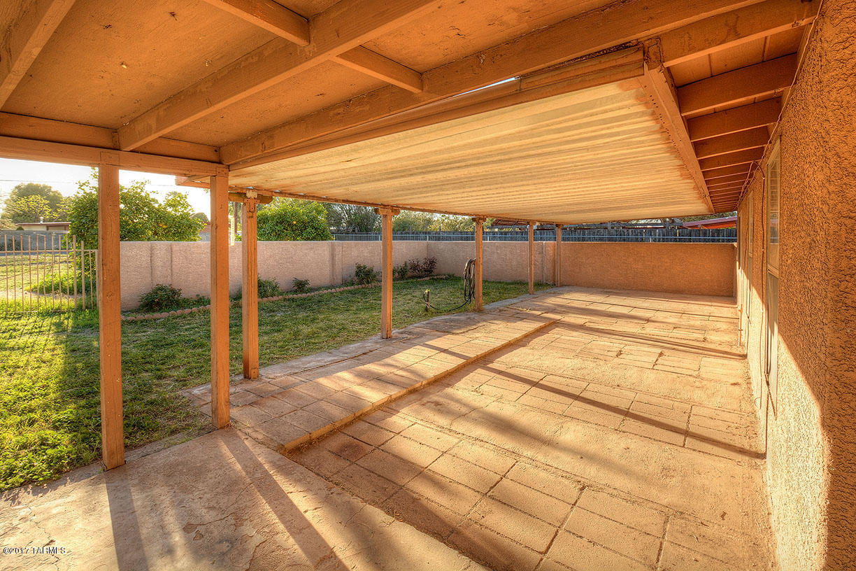 3250 N El Burrito Avenue