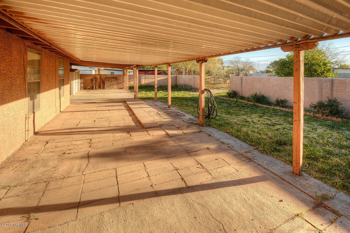 3250 N El Burrito Avenue